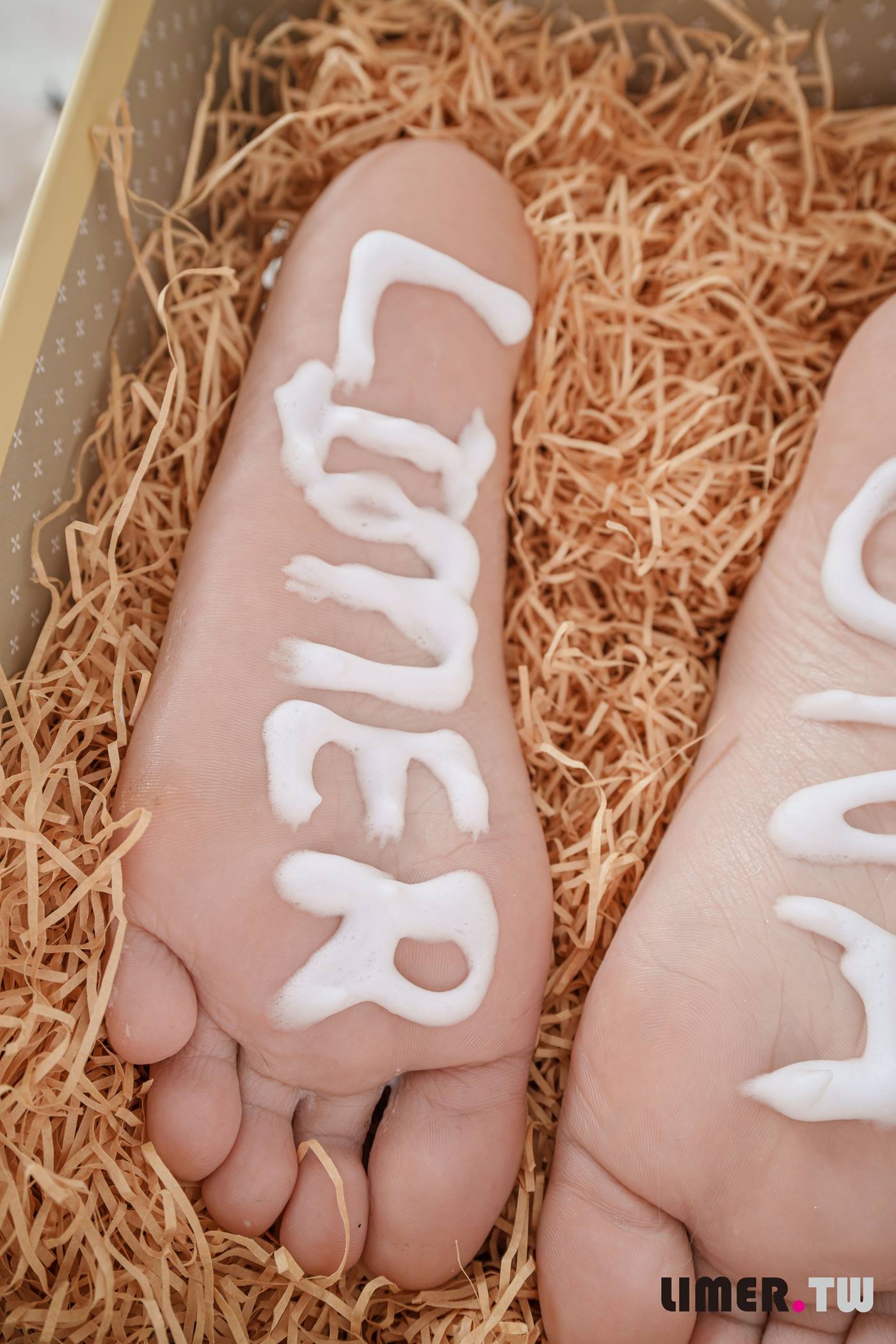 图片[28]-Limerence原创 NO.072 素人Una 可口啾C脚脚蛋糕[150P] – 速更版-美库