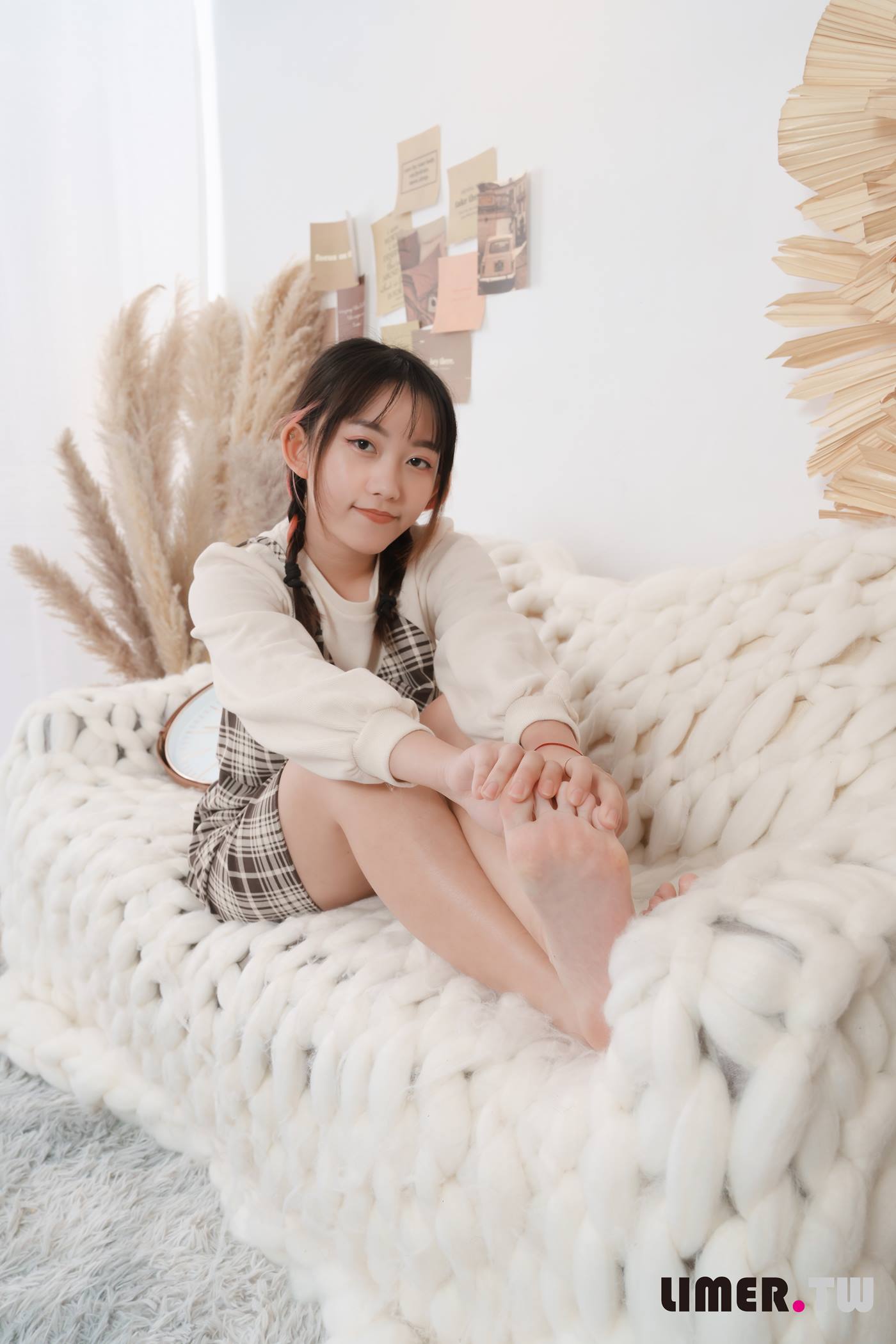 图片[61]-Limerence原创 NO.072 素人Una 可口啾C脚脚蛋糕[150P] – 速更版-美库