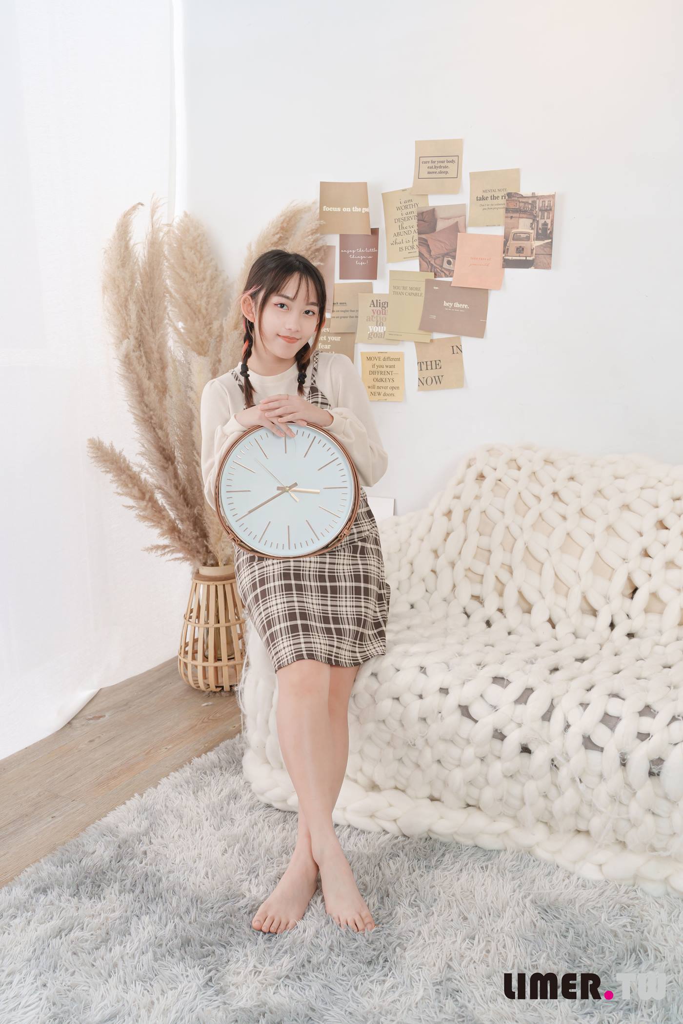 图片[70]-Limerence原创 NO.072 素人Una 可口啾C脚脚蛋糕[150P] – 速更版-美库