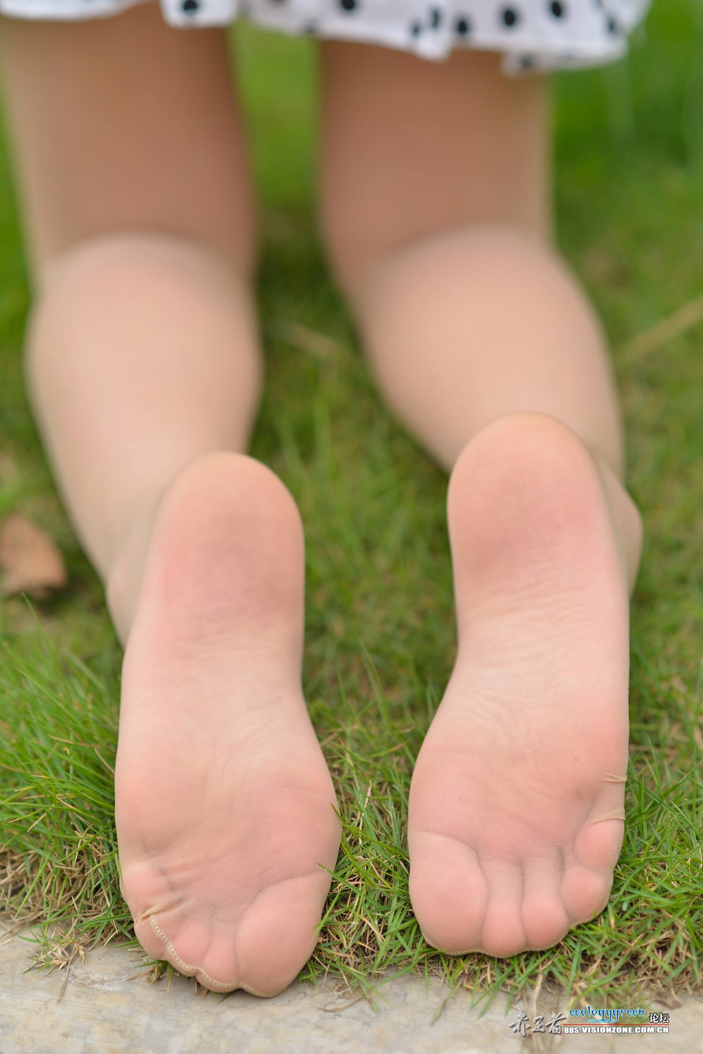 图片[13]-Ecologygreen摄影作品 NO.078 水嫩美模玉足黑丝来袭[34P] – 速更版-美库