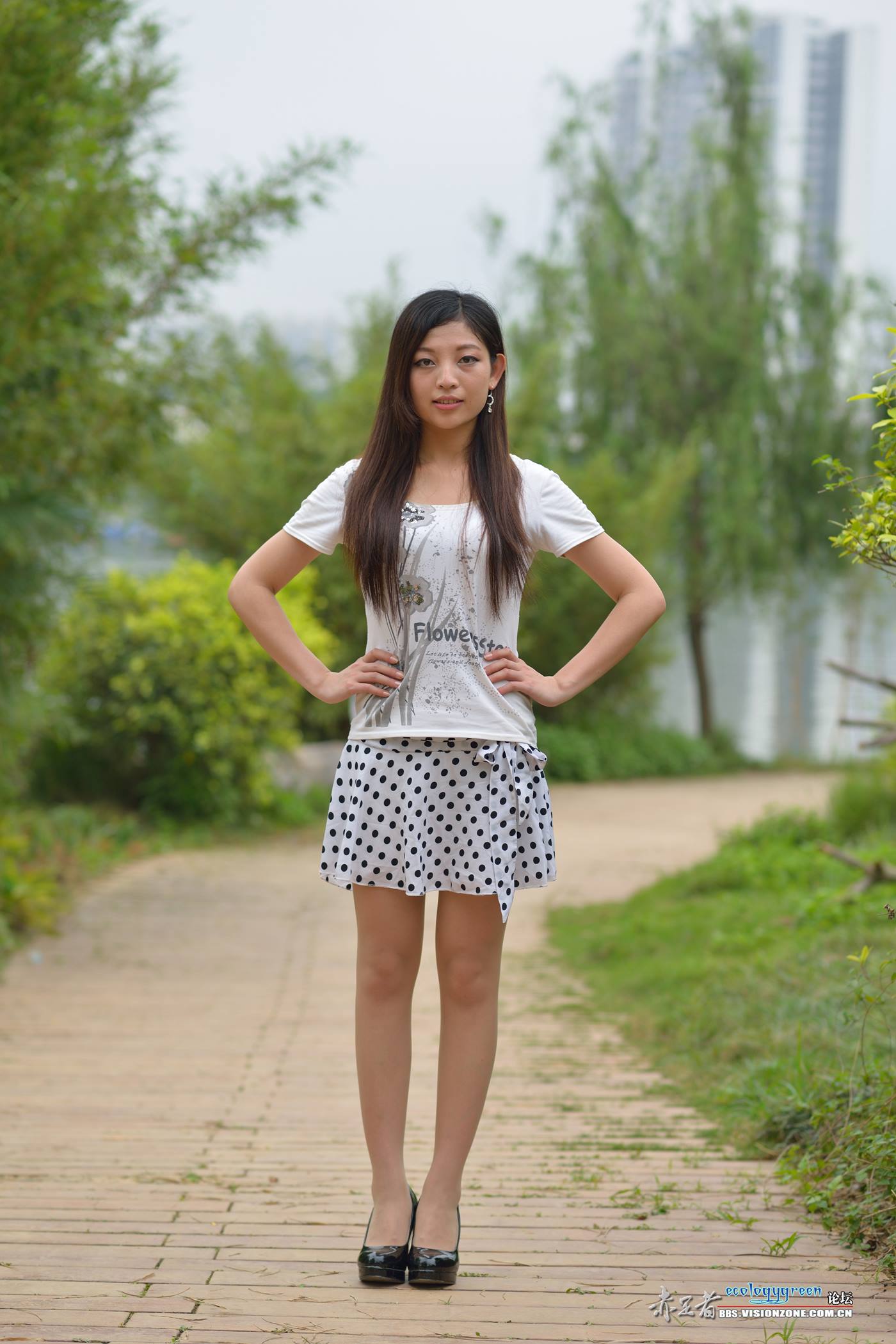 图片[28]-Ecologygreen摄影作品 NO.078 水嫩美模玉足黑丝来袭[34P] – 速更版-美库