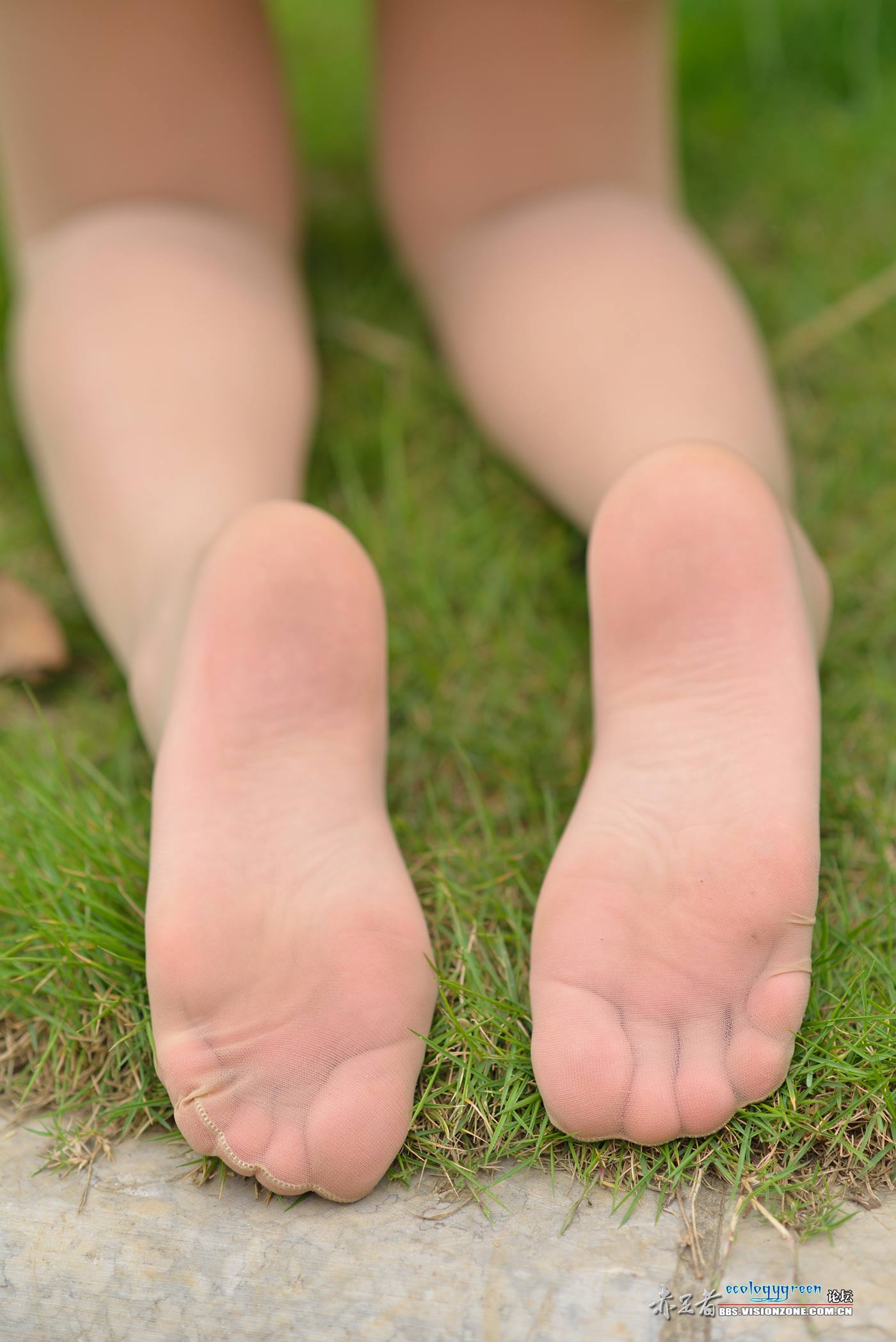 图片[29]-Ecologygreen摄影作品 NO.078 水嫩美模玉足黑丝来袭[34P] – 速更版-美库