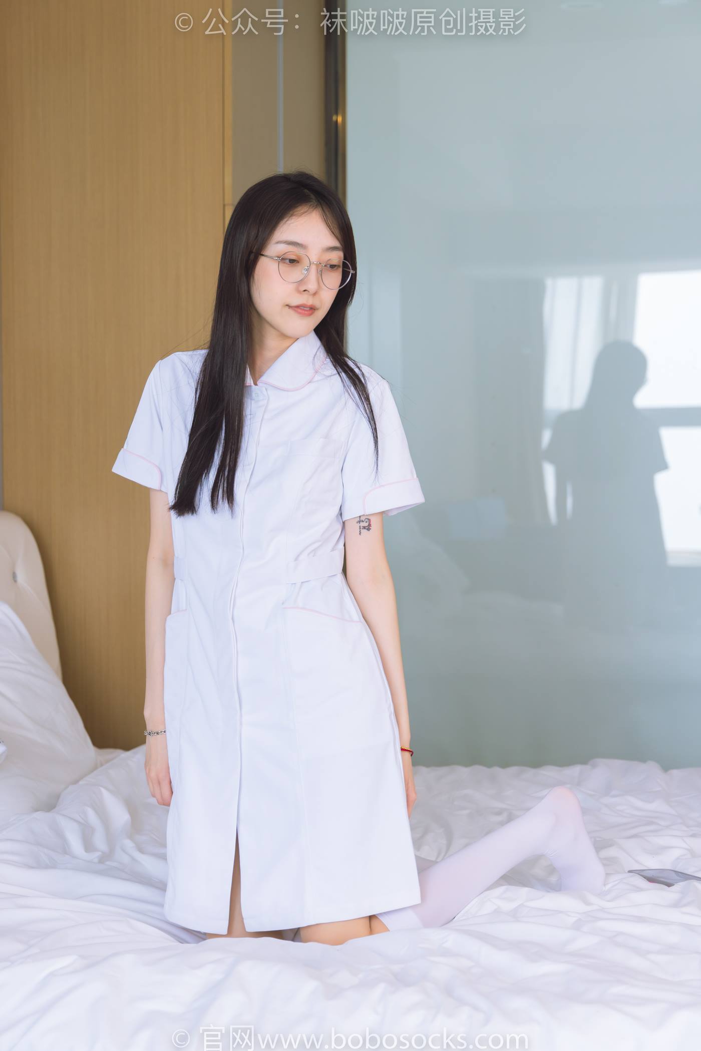 图片[40]-[BoBoSocks袜啵啵] NO.196 稚予-高跟鞋、白丝小腿袜、肉丝、护士装（花絮版）[139P] – 速更版-美库