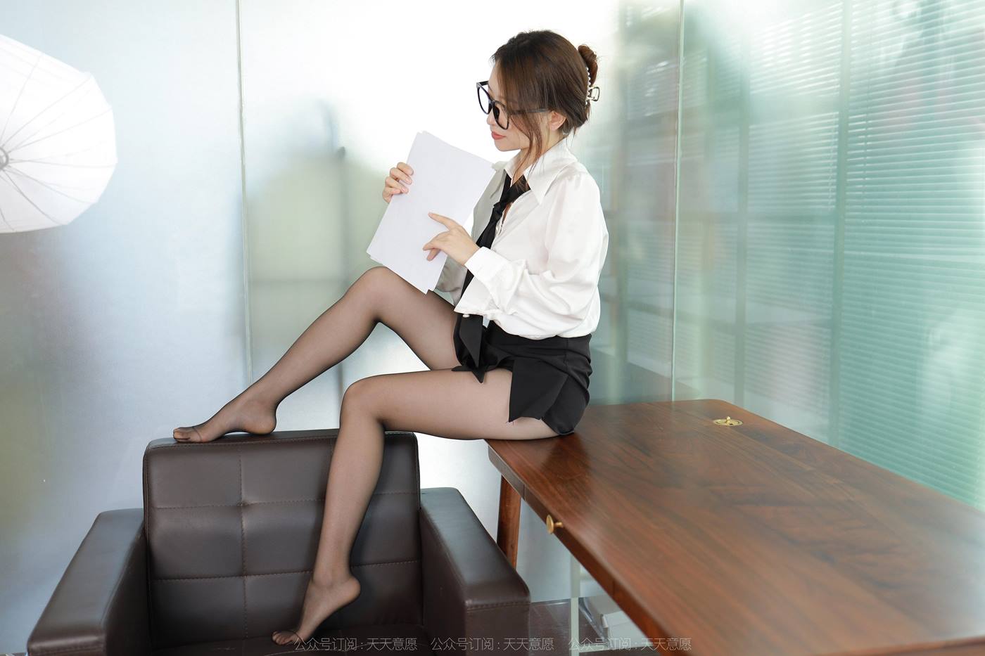 图片[30]-[IESS异思趣向] 2022.09.20 丝享家1213：小婕《可甜可盐眼镜娘》[93P] – 速更版-美库