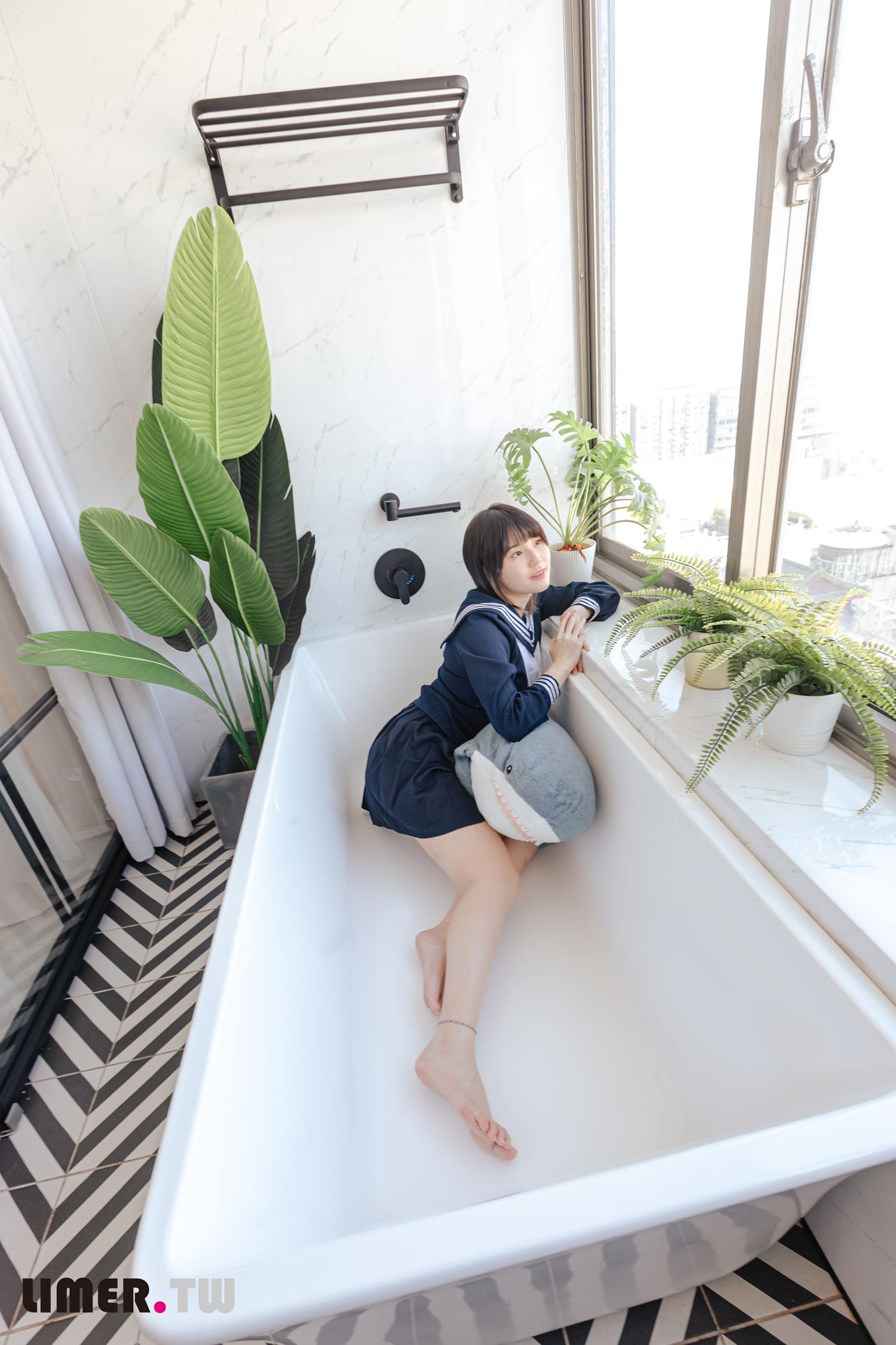 图片[28]-Limerence原创 NO.073 悠梨乃YuriNO JK鲨鲨[150P] – 速更版-美库