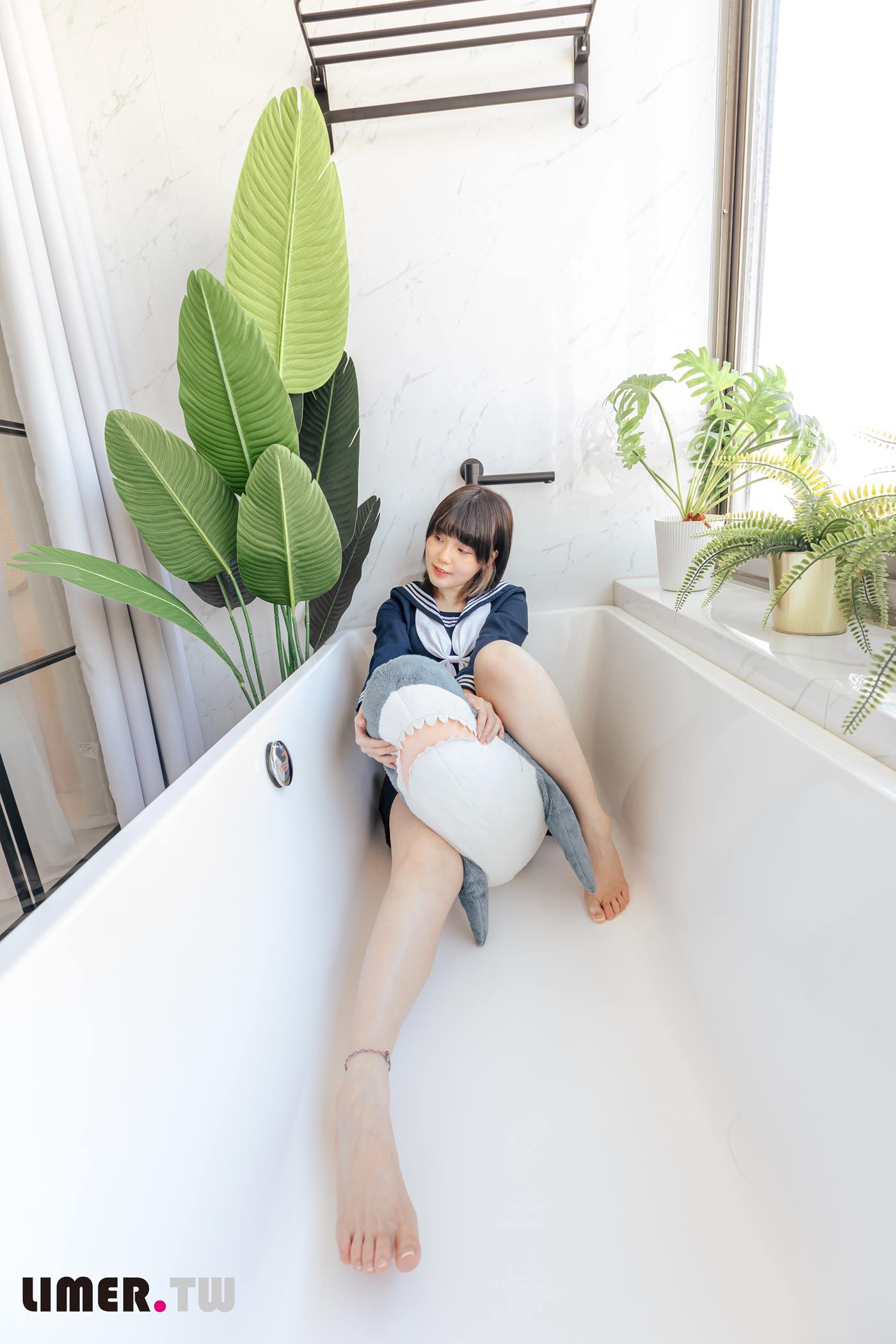 图片[56]-Limerence原创 NO.073 悠梨乃YuriNO JK鲨鲨[150P] – 速更版-美库