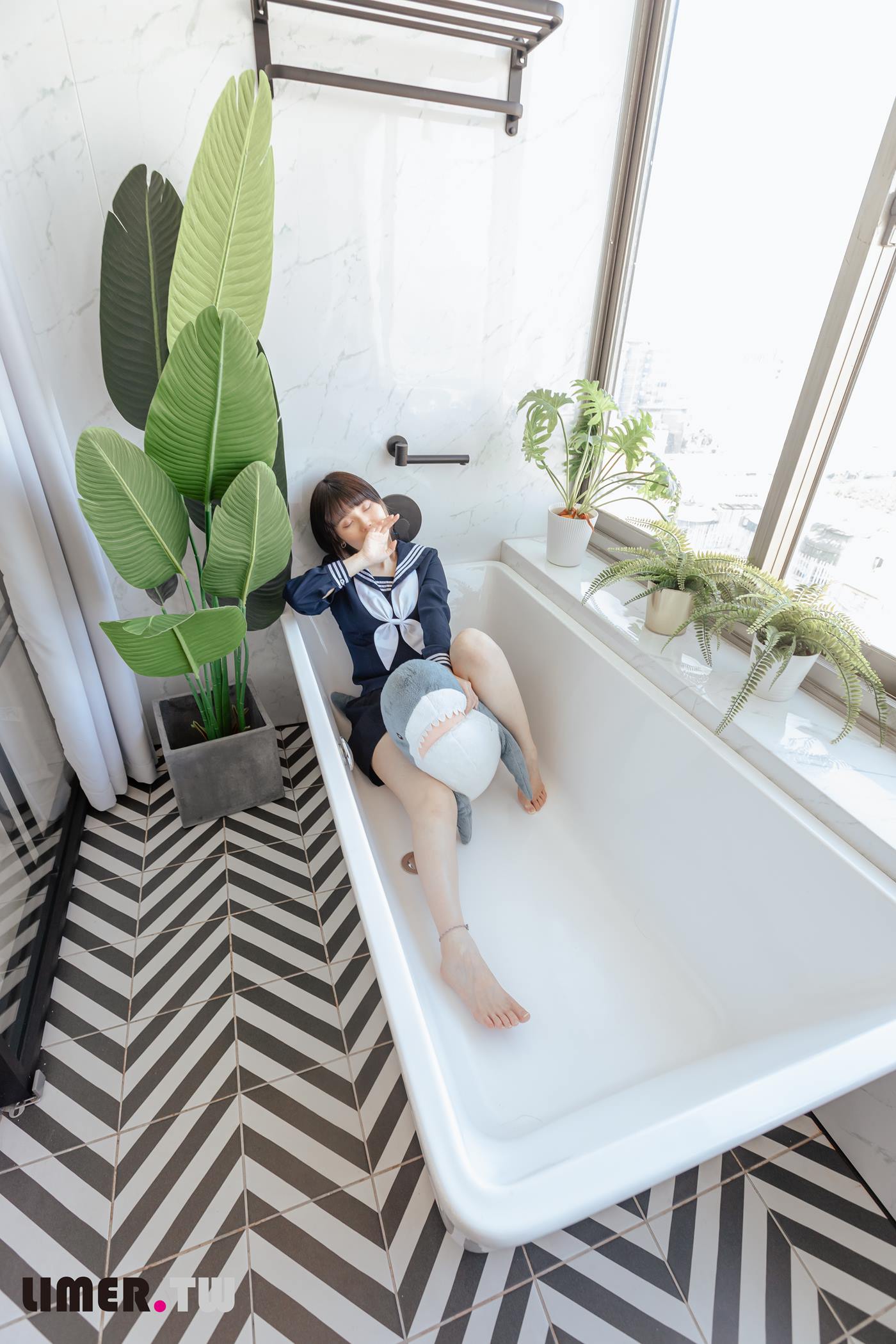 图片[62]-Limerence原创 NO.073 悠梨乃YuriNO JK鲨鲨[150P] – 速更版-美库