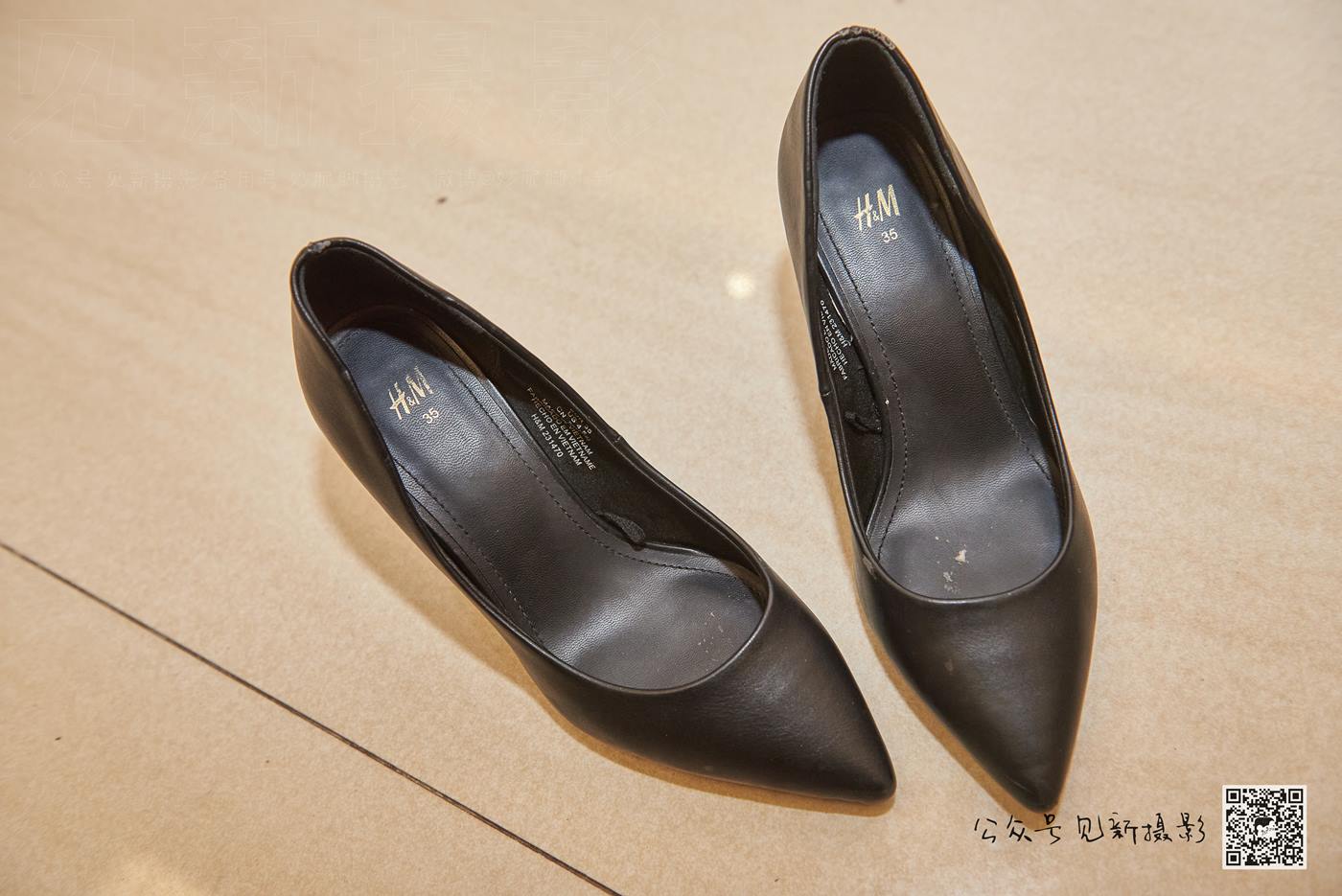 图片[98]-[见新摄影]NO.045 小江-白领制服裸足高跟 [138P] – 速更版-美库