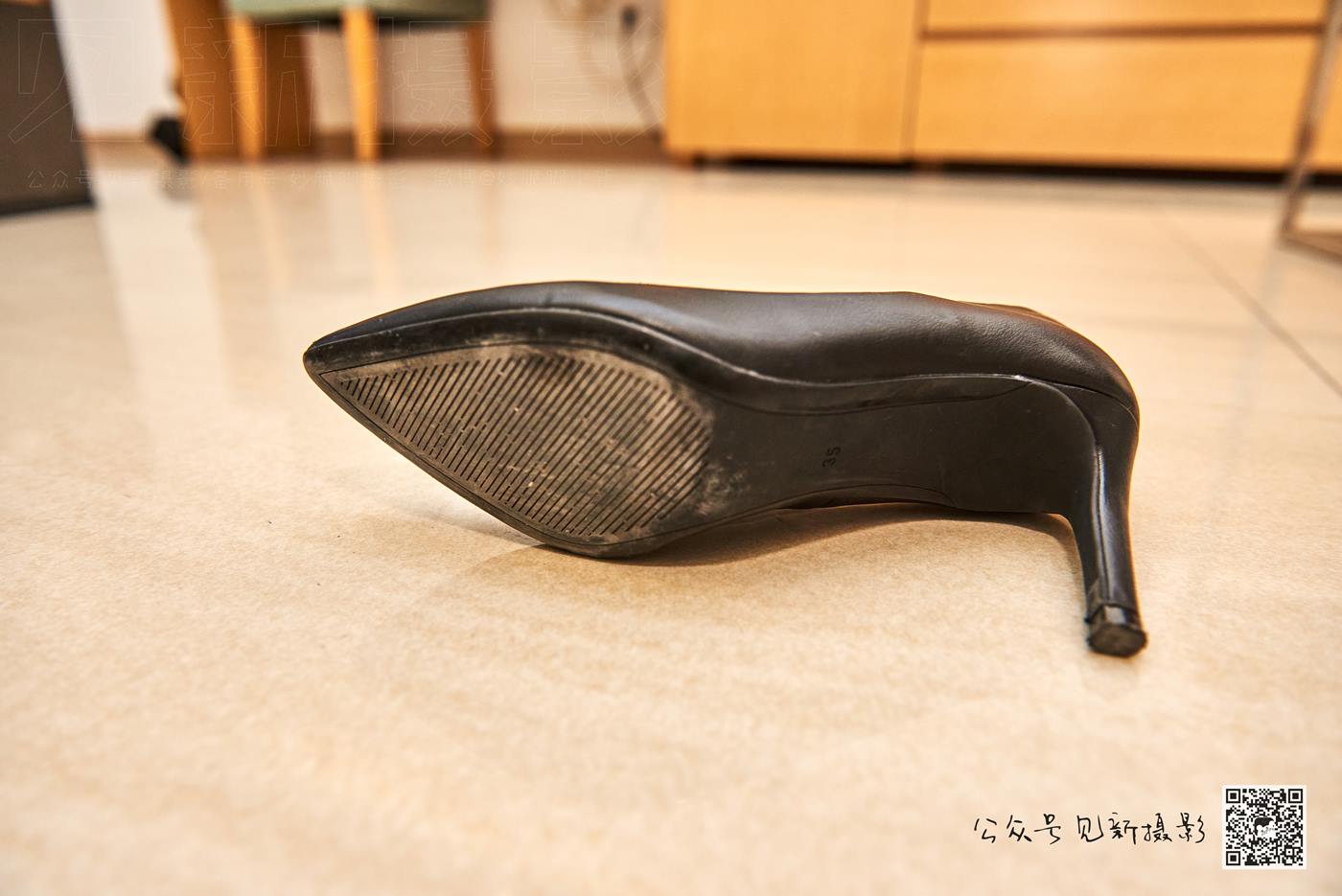 图片[111]-[见新摄影]NO.045 小江-白领制服裸足高跟 [138P] – 速更版-美库