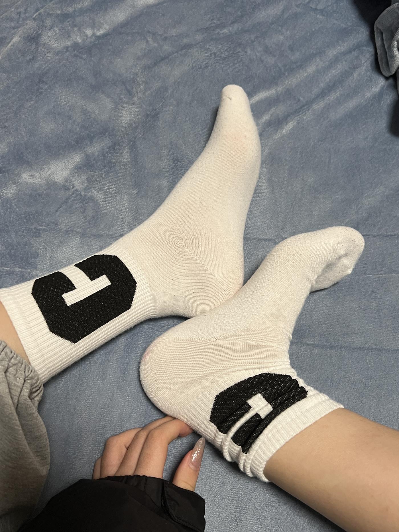 图片[32]-[誉铭传媒]袜足摄影 2023年《04月整合作品》[130P] – 速更版-美库