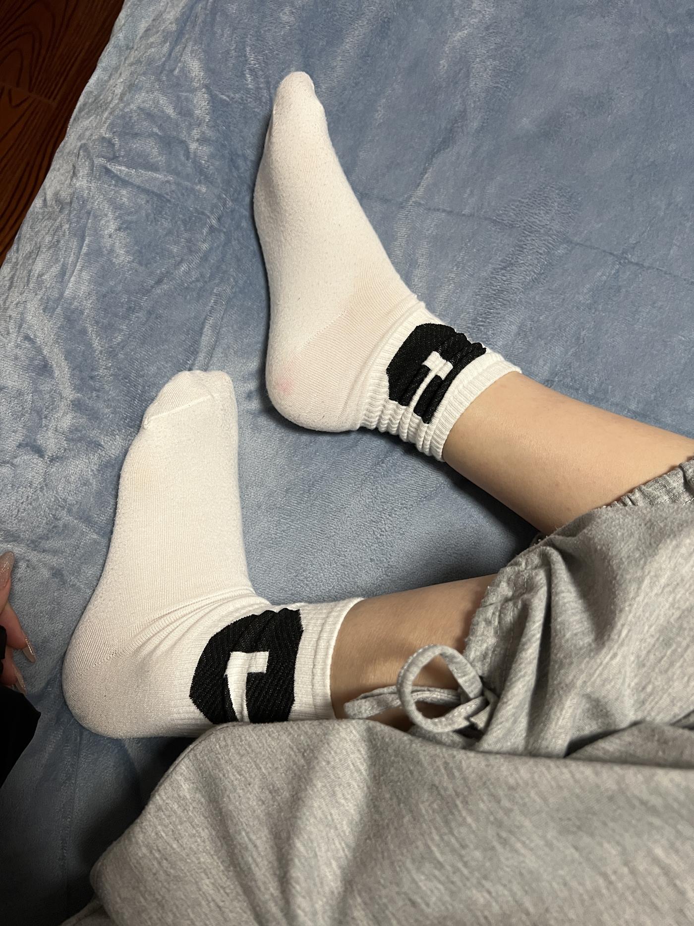 图片[36]-[誉铭传媒]袜足摄影 2023年《04月整合作品》[130P] – 速更版-美库