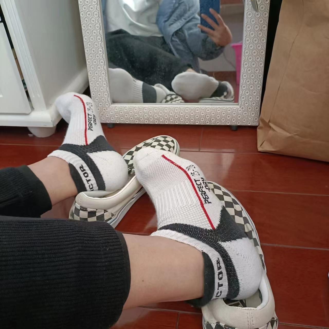 图片[66]-[誉铭传媒]袜足摄影 2023年《04月整合作品》[130P] – 速更版-美库