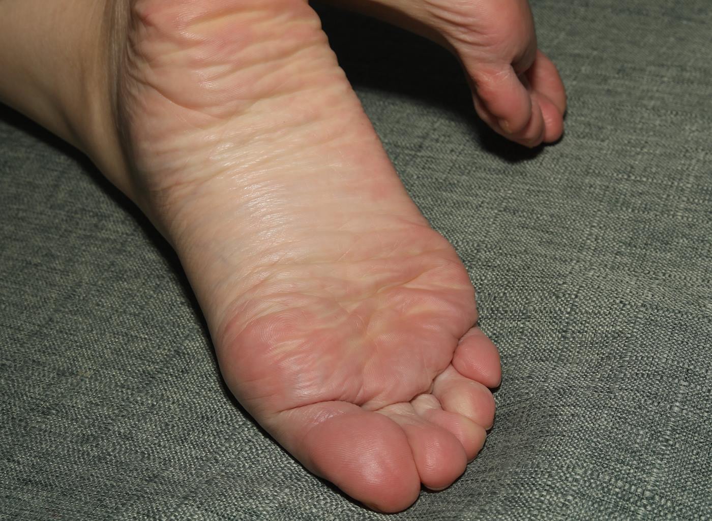 图片[12]-[Pary学生模拍] No.060 小欧老师展示38码大白脚 [97P] – 速更版-美库