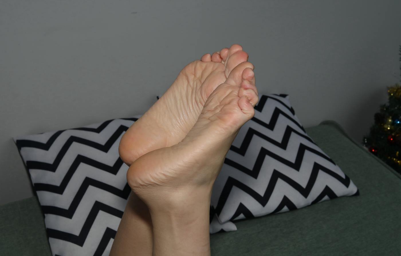 图片[42]-[Pary学生模拍] No.060 小欧老师展示38码大白脚 [97P] – 速更版-美库