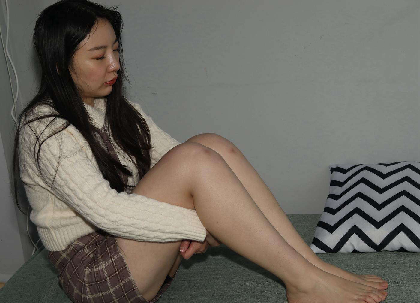 图片[50]-[Pary学生模拍] No.060 小欧老师展示38码大白脚 [97P] – 速更版-美库