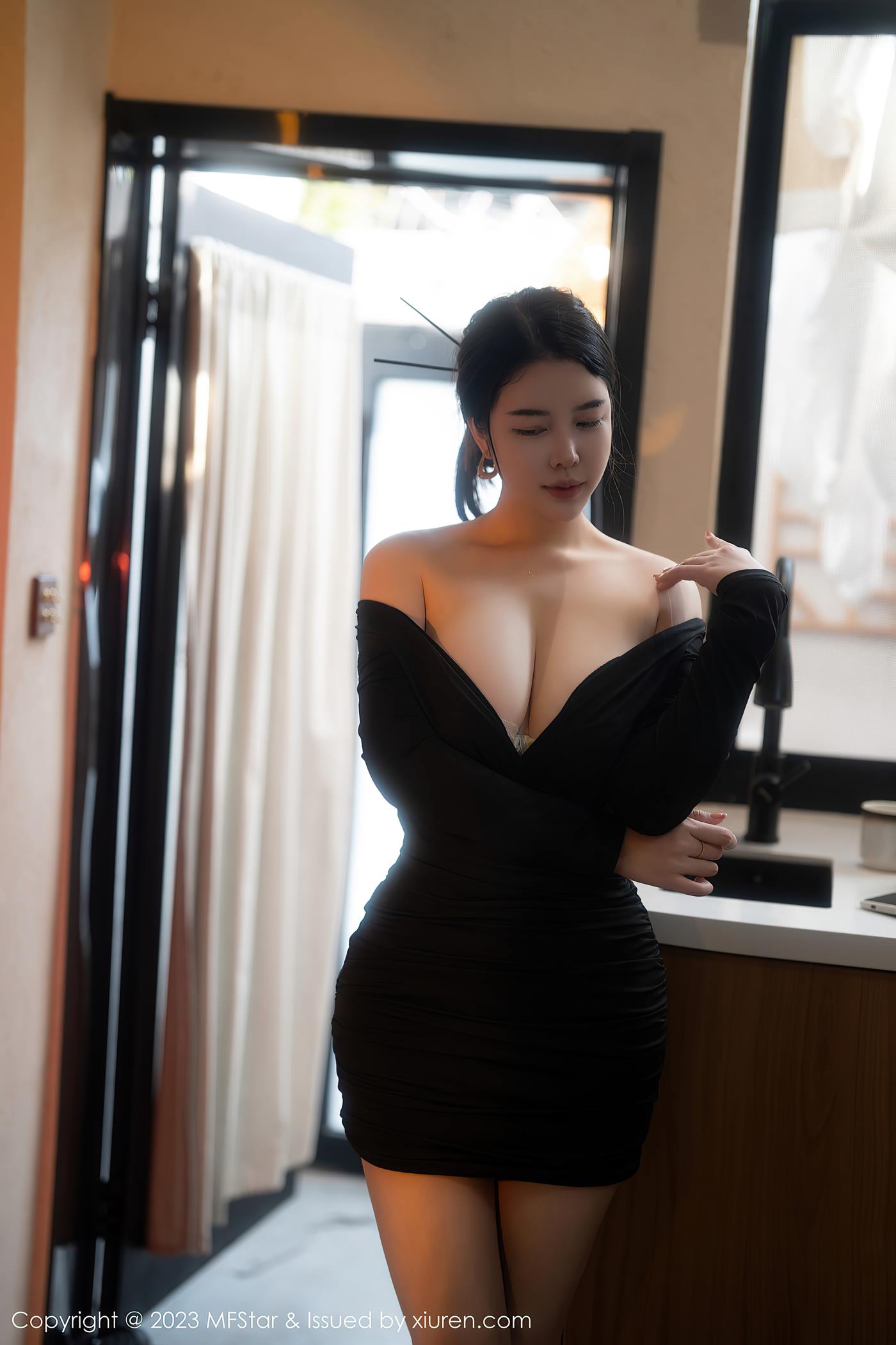 图片[18]-[MFStar模范学院] 2023.03.21 VOL.596 樱桃小犊子 丰腴美臀[44P] – 速更版-美库