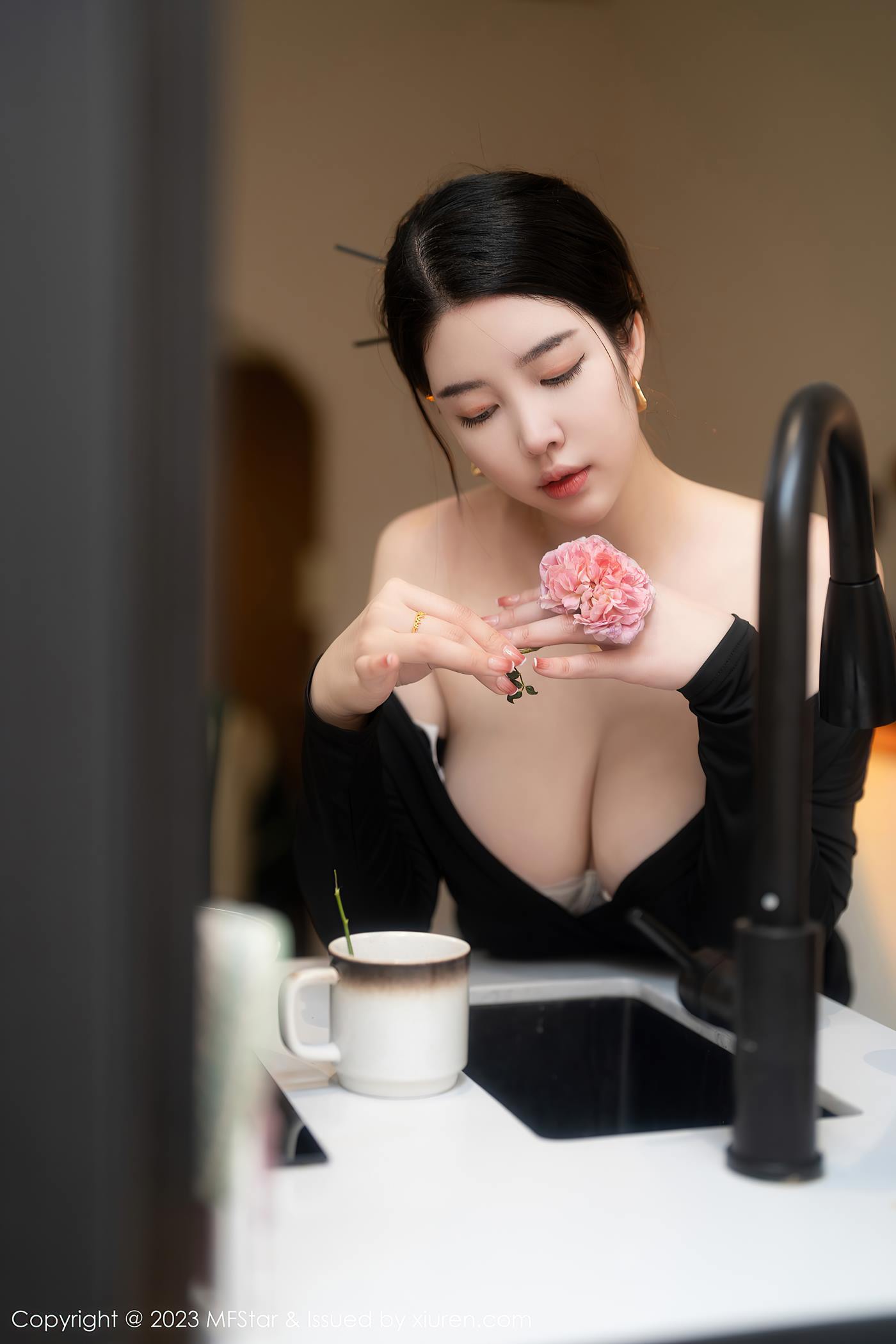 图片[21]-[MFStar模范学院] 2023.03.21 VOL.596 樱桃小犊子 丰腴美臀[44P] – 速更版-美库