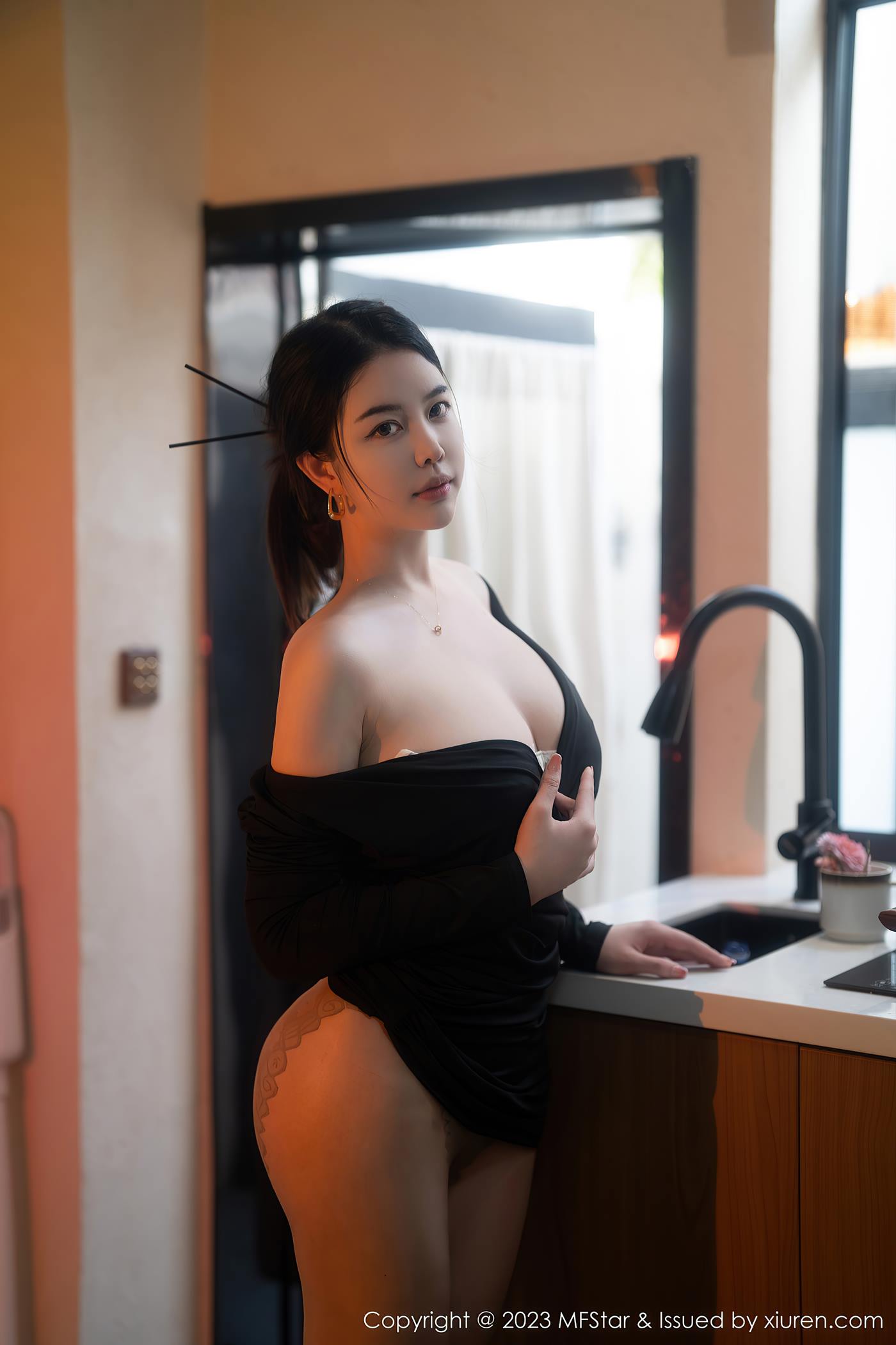 图片[22]-[MFStar模范学院] 2023.03.21 VOL.596 樱桃小犊子 丰腴美臀[44P] – 速更版-美库