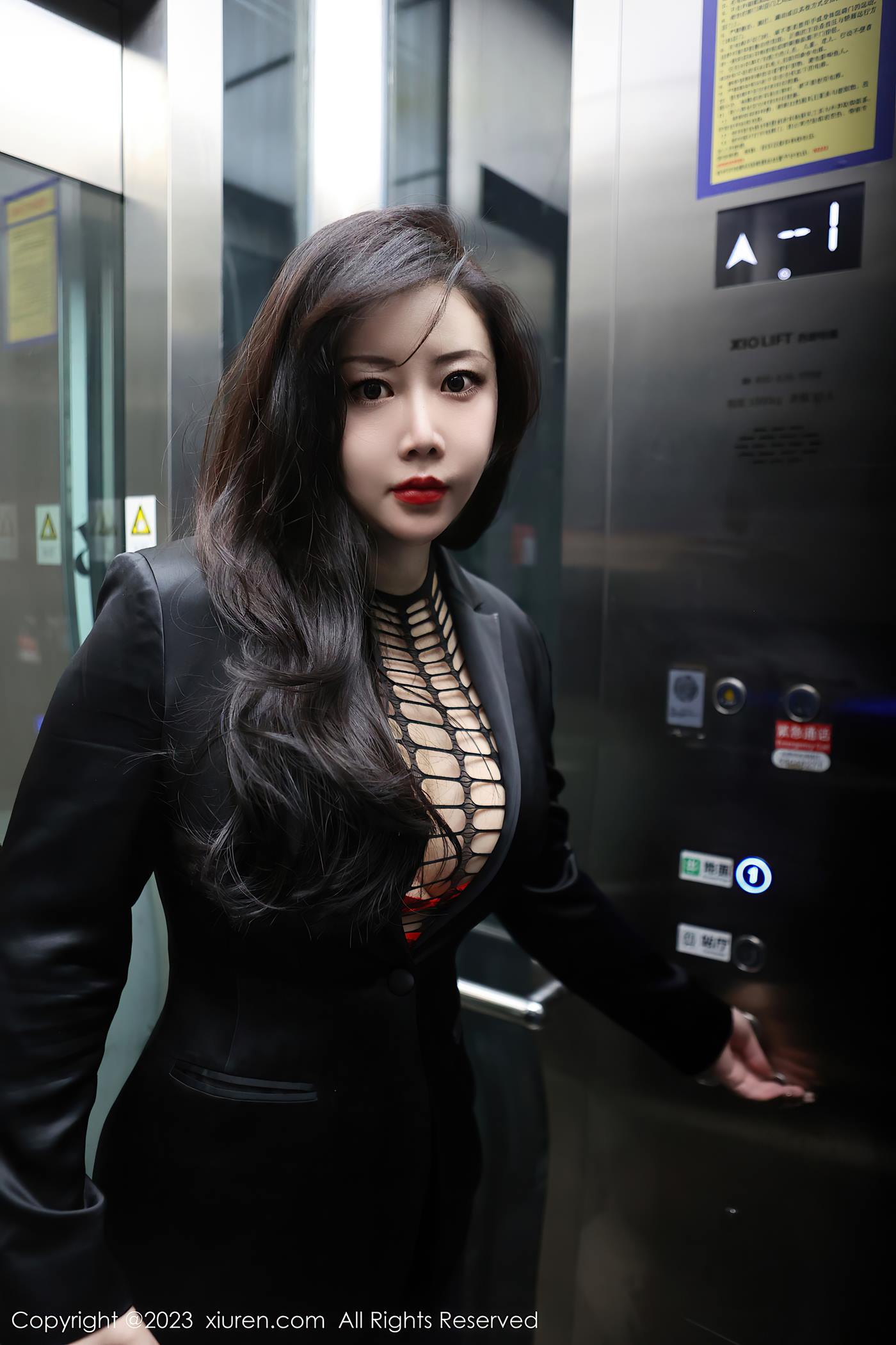 图片[25]-[Xiuren秀人网]2023.03.16 NO.6421 王婉悠Queen[35+1P] – 速更版-美库