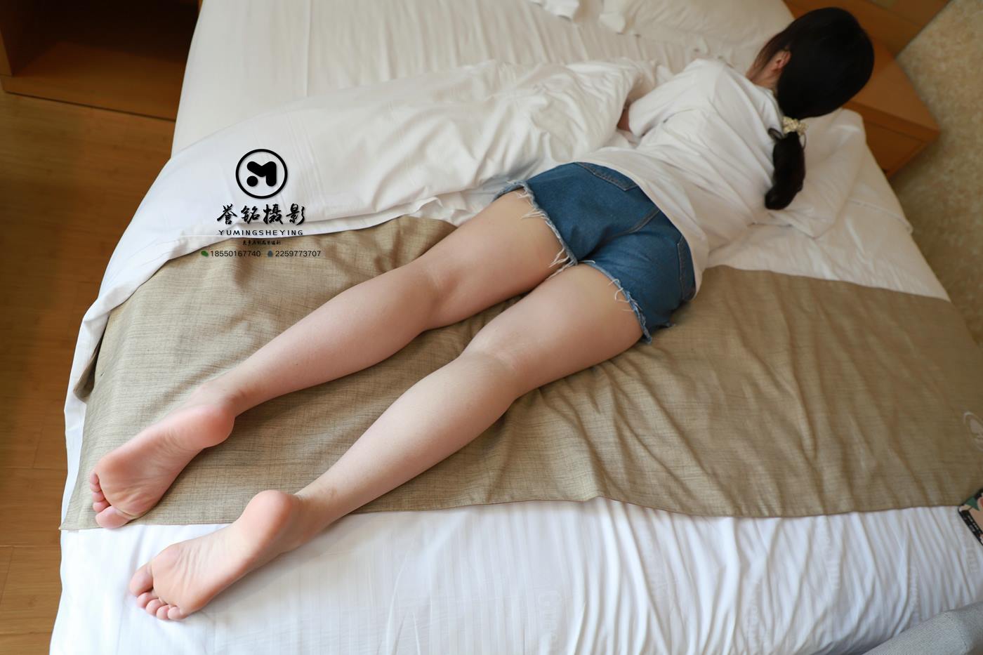 图片[67]-[誉铭传媒]袜足摄影 2020年《五一专享作品》[82P] – 速更版-美库