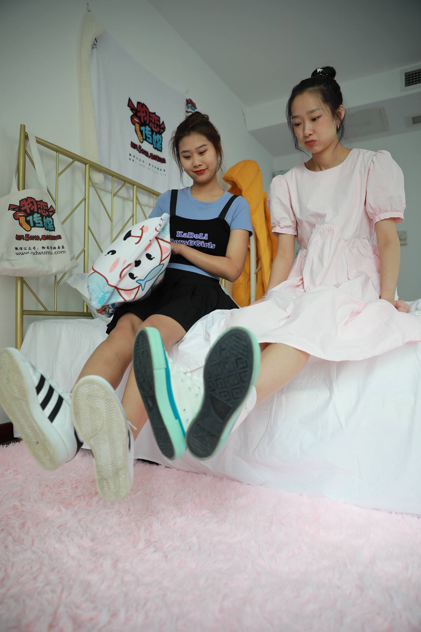 图片[24]-物恋传媒 NO.778 闺蜜-雨里的岛[155P] – 速更版-美库