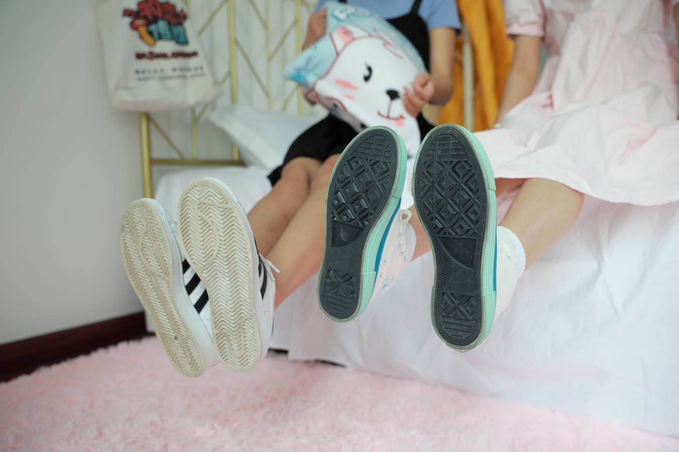 图片[25]-物恋传媒 NO.778 闺蜜-雨里的岛[155P] – 速更版-美库