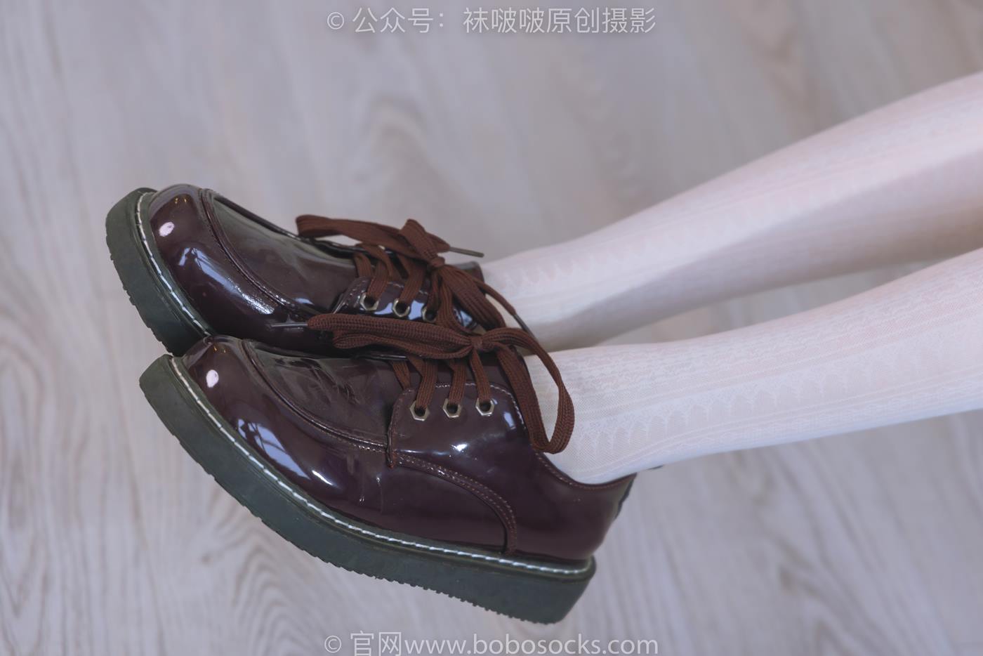 图片[33]-[BoBoSocks袜啵啵]NO.202 稚予-皮鞋、白色蕾丝丝袜、ol风[140P] – 速更版-美库