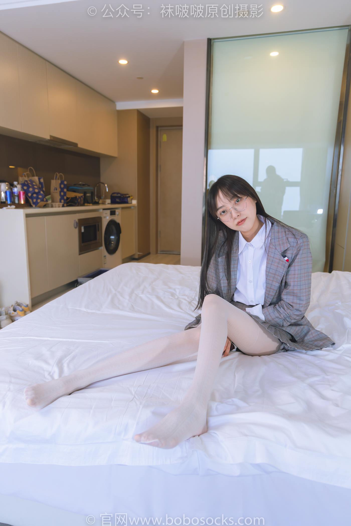 图片[61]-[BoBoSocks袜啵啵]NO.202 稚予-皮鞋、白色蕾丝丝袜、ol风[140P] – 速更版-美库