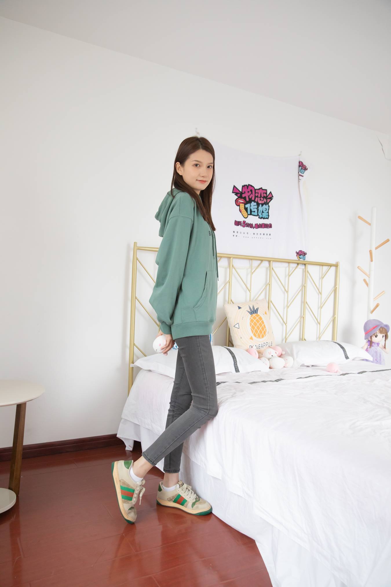 图片[16]-物恋传媒 NO.785 想想-夜微醺[143P] – 速更版-美库