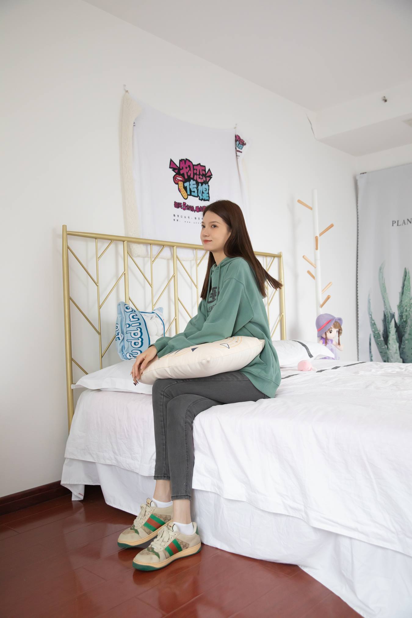 图片[28]-物恋传媒 NO.785 想想-夜微醺[143P] – 速更版-美库