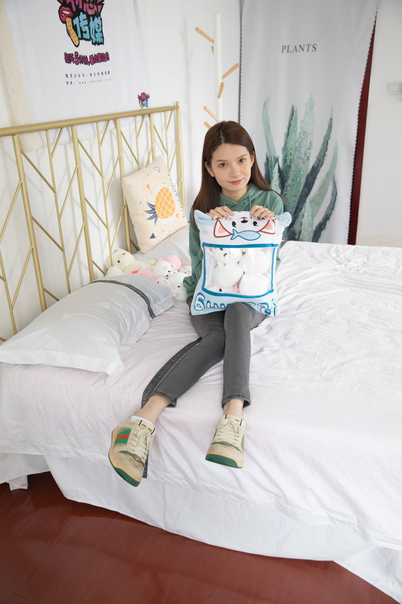 图片[33]-物恋传媒 NO.785 想想-夜微醺[143P] – 速更版-美库