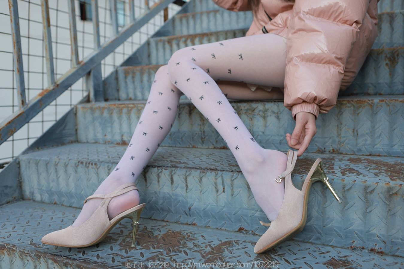 图片[17]-[IESS异思趣向] 耽丝 221223团团 [84P] – 速更版-美库