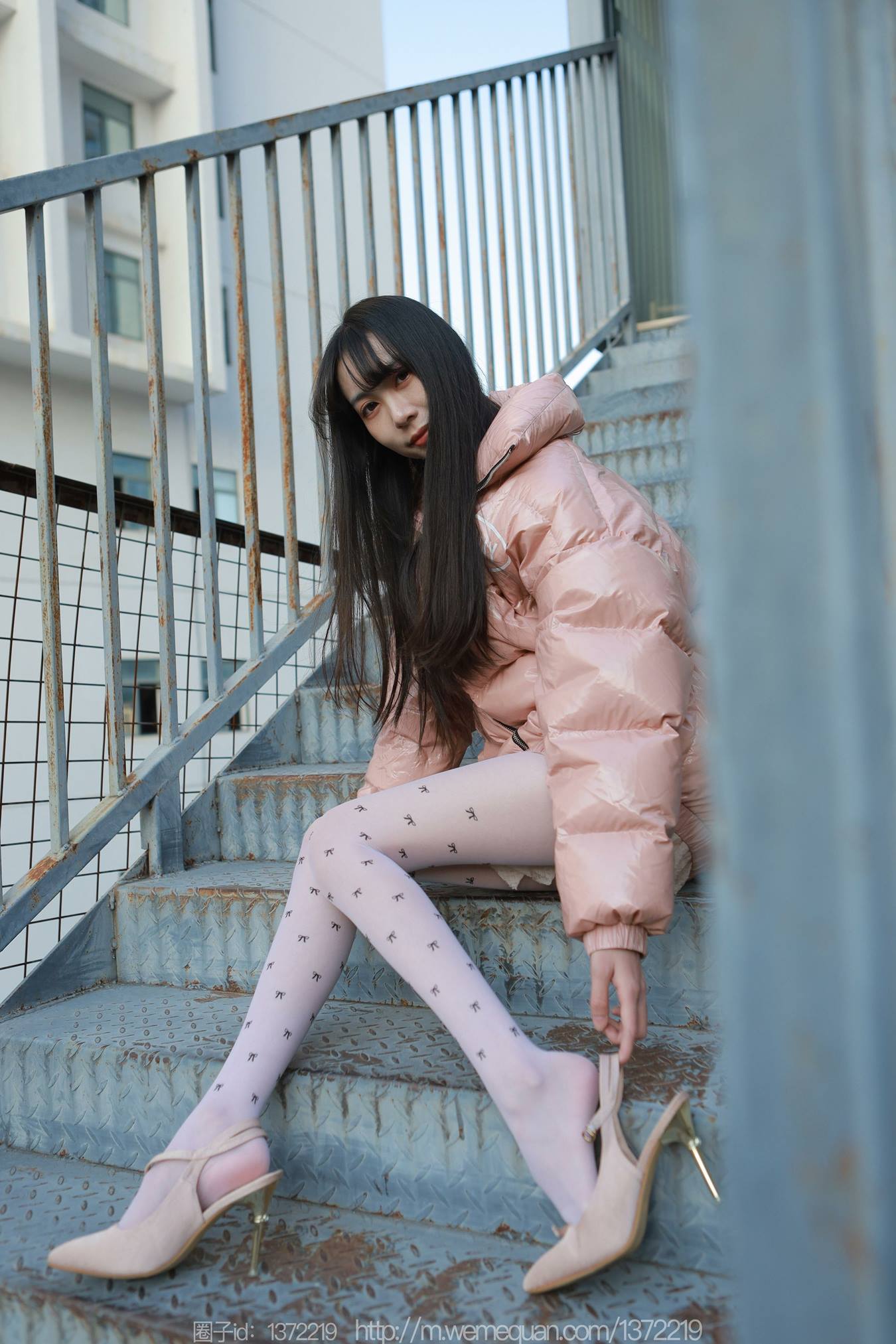 图片[18]-[IESS异思趣向] 耽丝 221223团团 [84P] – 速更版-美库