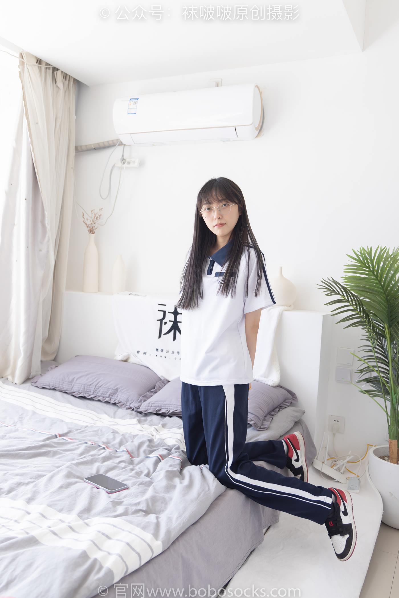 图片[24]-[BoBoSocks袜啵啵]NO.207 稚予-aj板鞋、白棉袜、油亮白丝、校服裤里丝[140P] – 速更版-美库