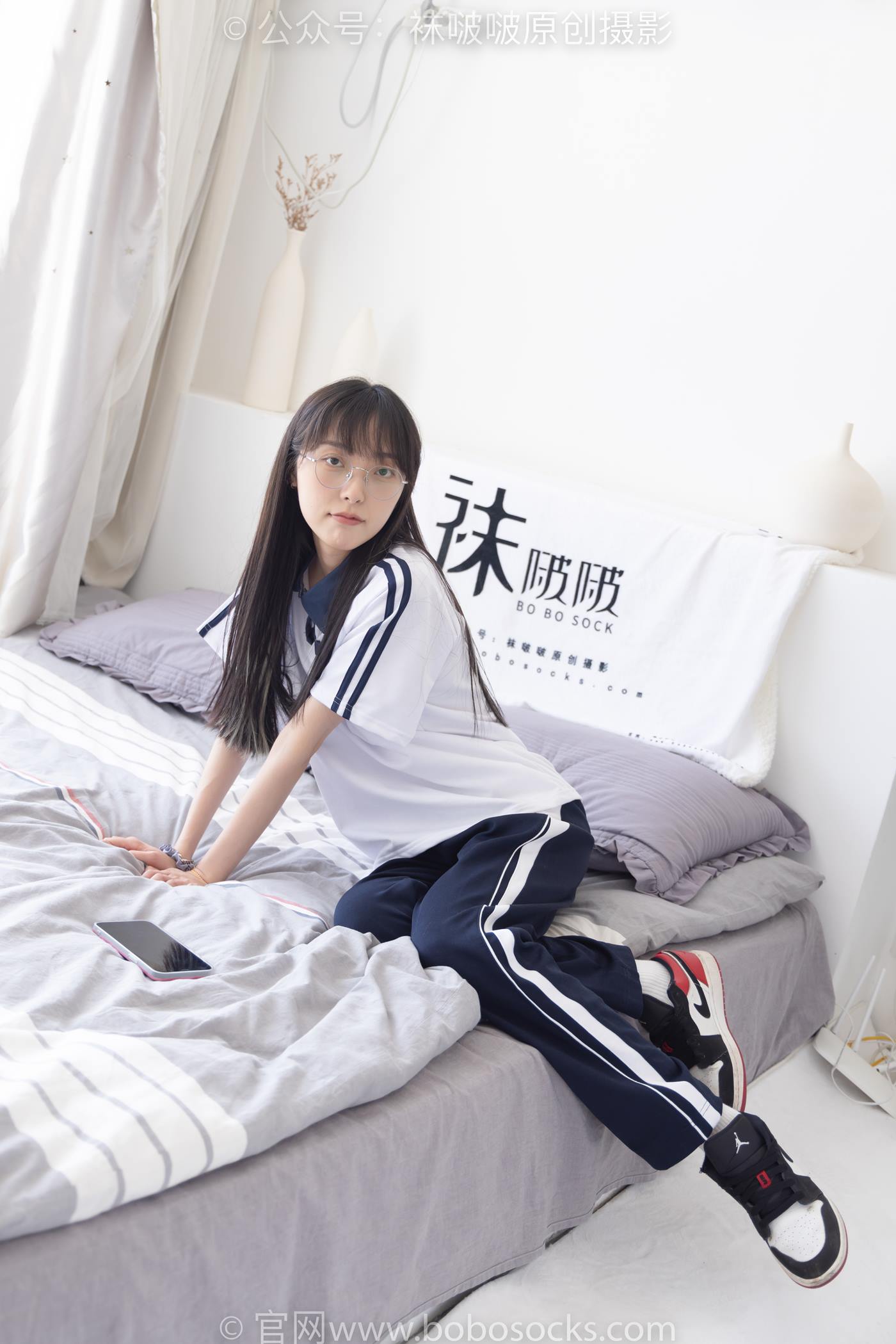 图片[27]-[BoBoSocks袜啵啵]NO.207 稚予-aj板鞋、白棉袜、油亮白丝、校服裤里丝[140P] – 速更版-美库