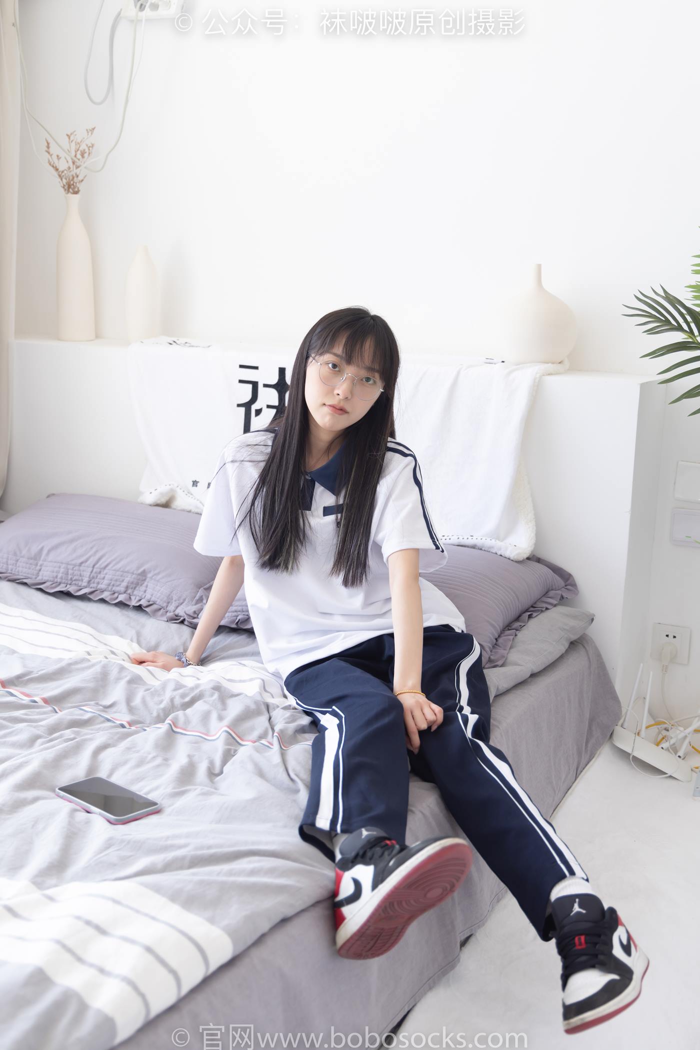 图片[28]-[BoBoSocks袜啵啵]NO.207 稚予-aj板鞋、白棉袜、油亮白丝、校服裤里丝[140P] – 速更版-美库