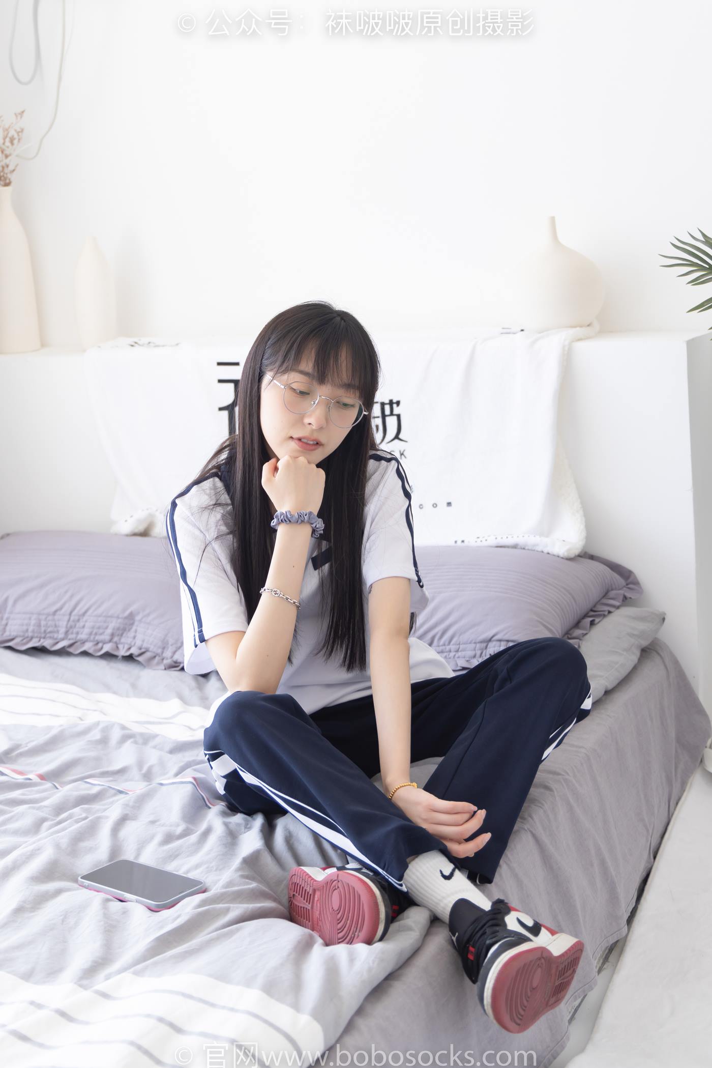 图片[30]-[BoBoSocks袜啵啵]NO.207 稚予-aj板鞋、白棉袜、油亮白丝、校服裤里丝[140P] – 速更版-美库