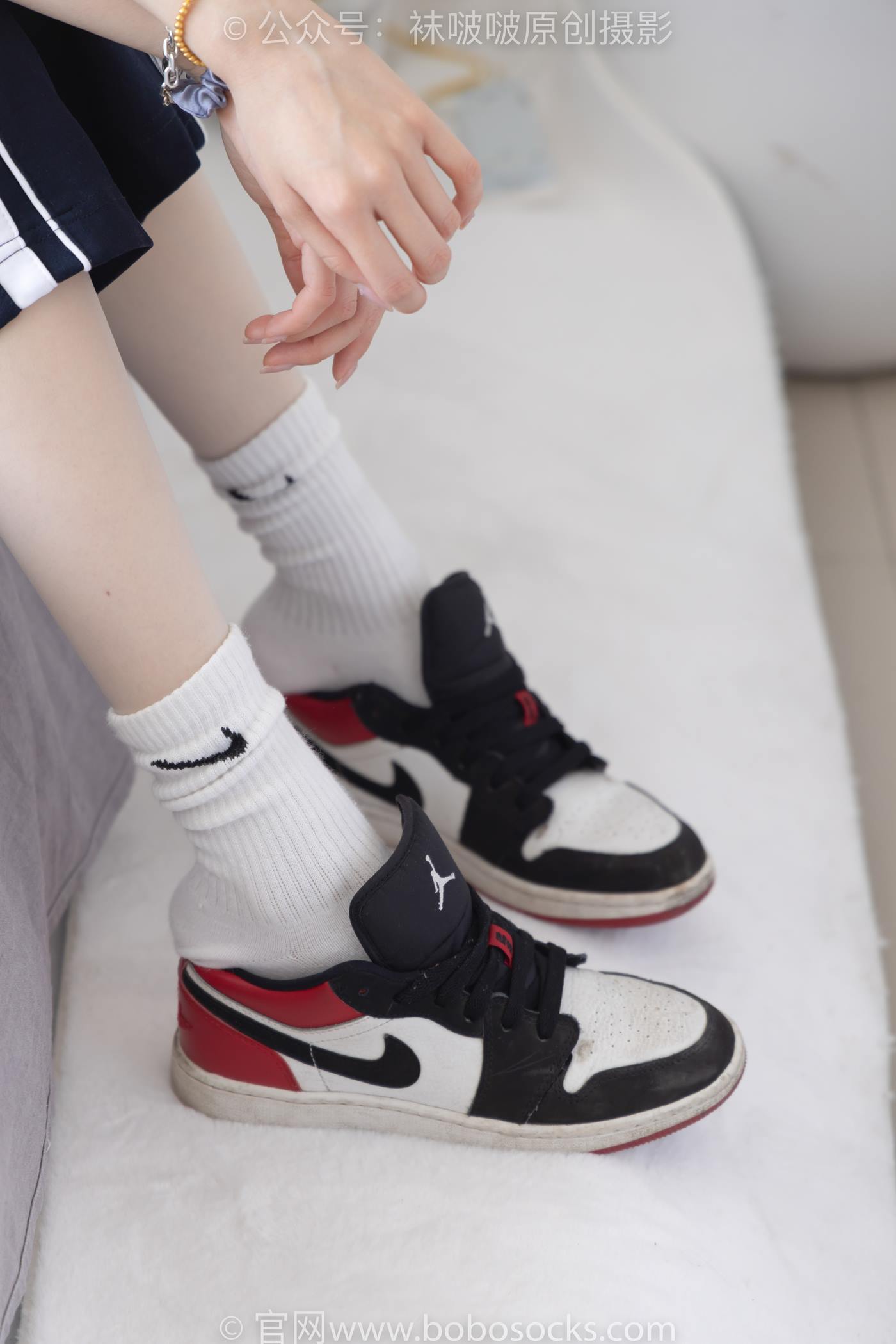 图片[42]-[BoBoSocks袜啵啵]NO.207 稚予-aj板鞋、白棉袜、油亮白丝、校服裤里丝[140P] – 速更版-美库