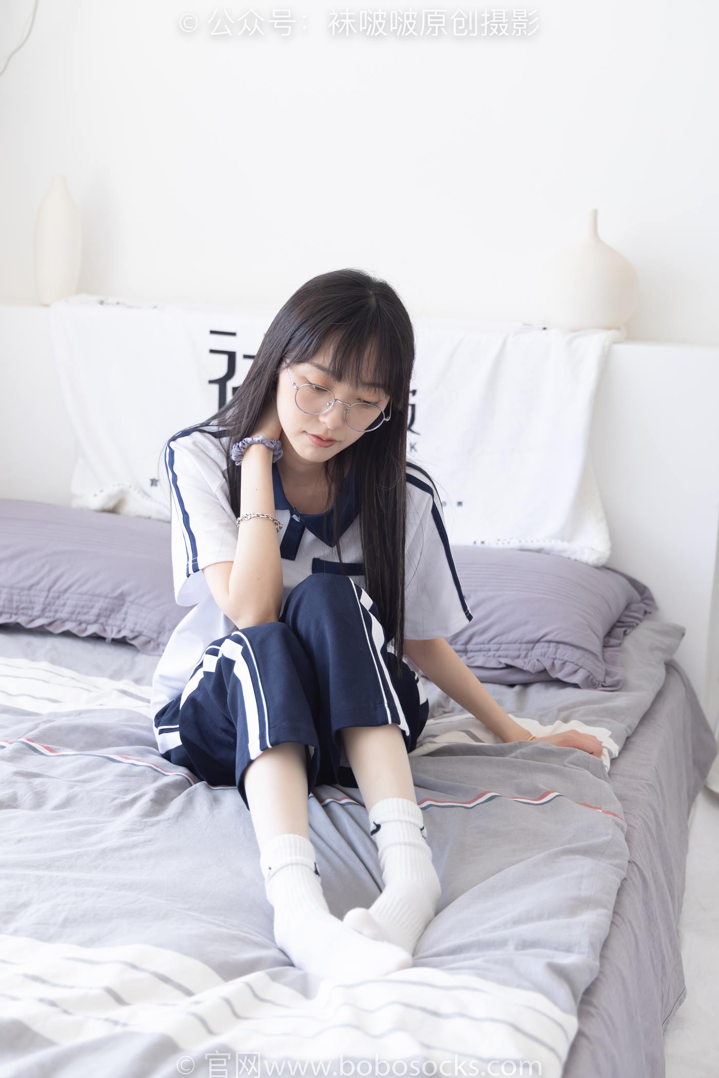 图片[50]-[BoBoSocks袜啵啵]NO.207 稚予-aj板鞋、白棉袜、油亮白丝、校服裤里丝[140P] – 速更版-美库