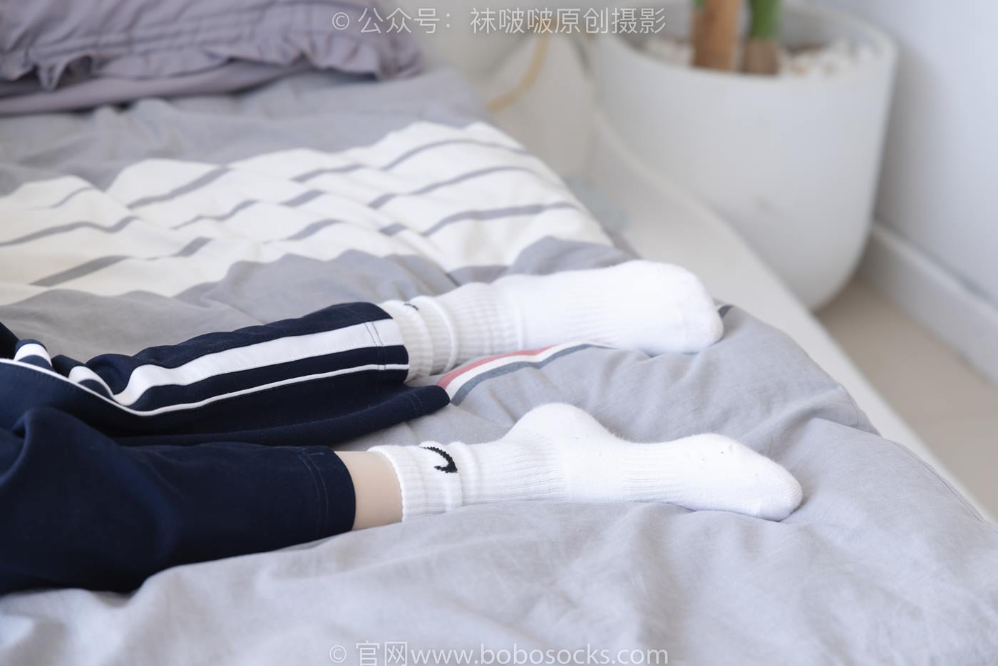 图片[76]-[BoBoSocks袜啵啵]NO.207 稚予-aj板鞋、白棉袜、油亮白丝、校服裤里丝[140P] – 速更版-美库