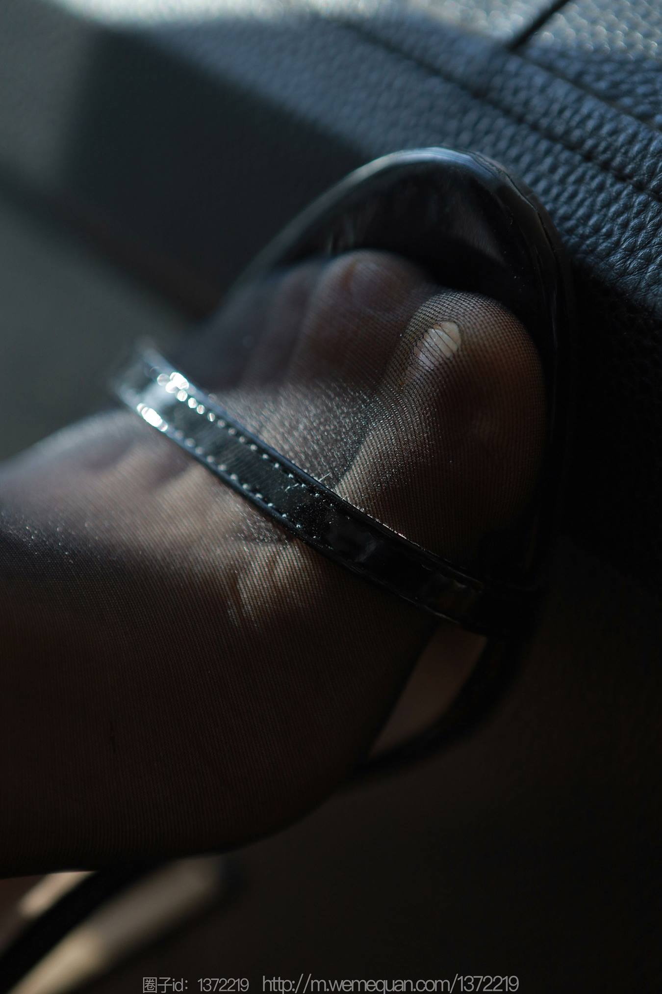 图片[24]-[IESS异思趣向] 耽丝 221225小婕 [83P] – 速更版-美库