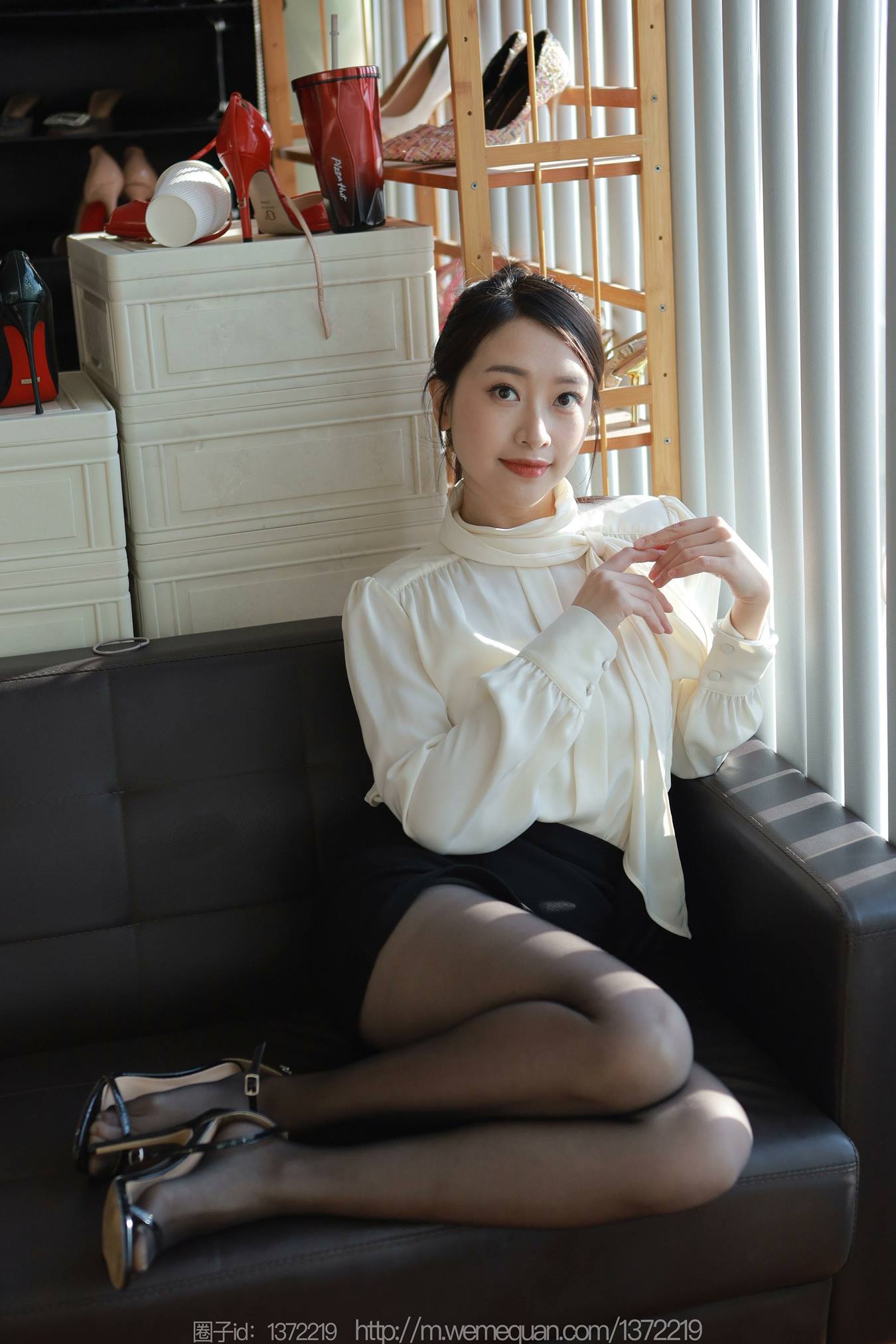 图片[40]-[IESS异思趣向] 耽丝 221225小婕 [83P] – 速更版-美库