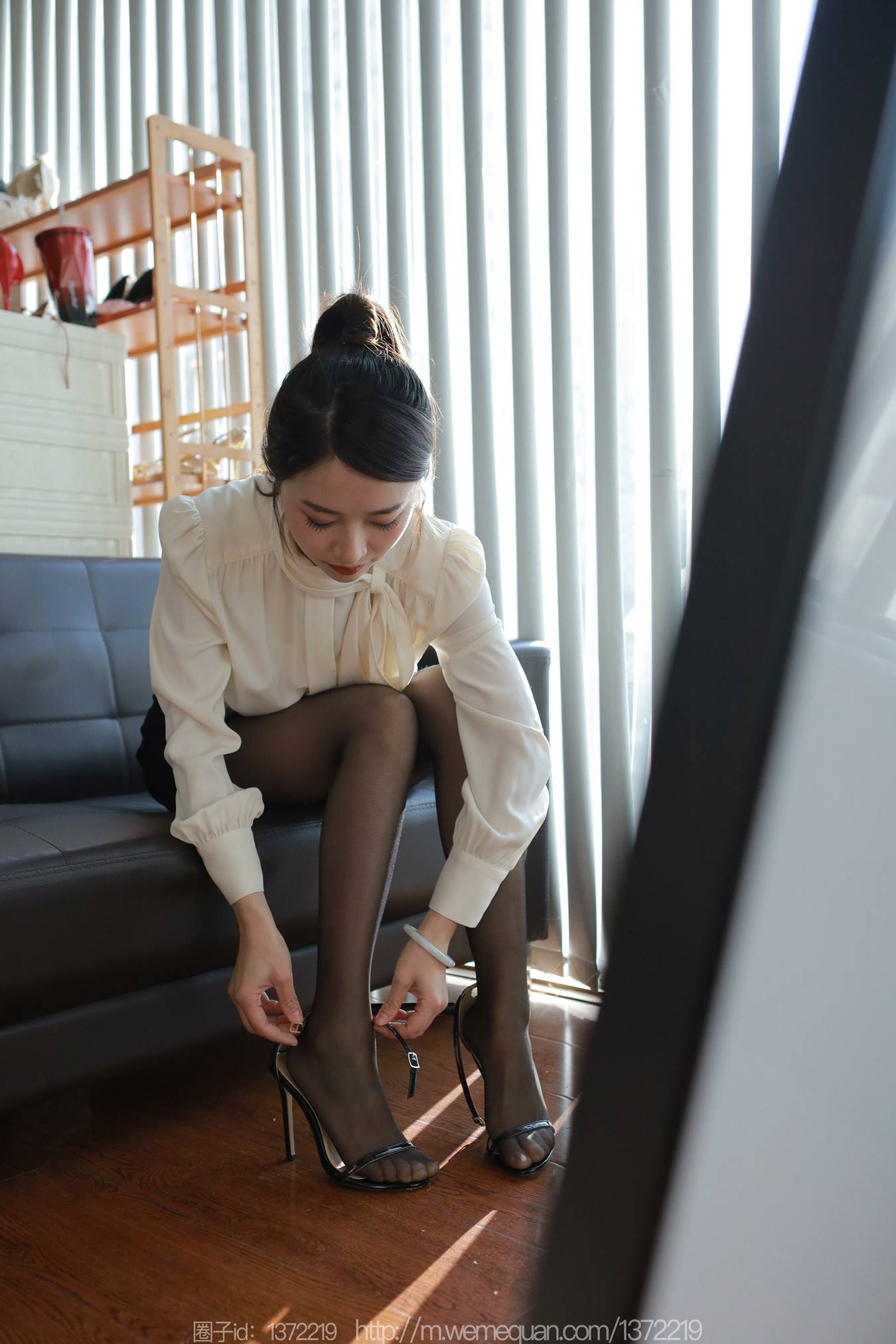 图片[53]-[IESS异思趣向] 耽丝 221225小婕 [83P] – 速更版-美库