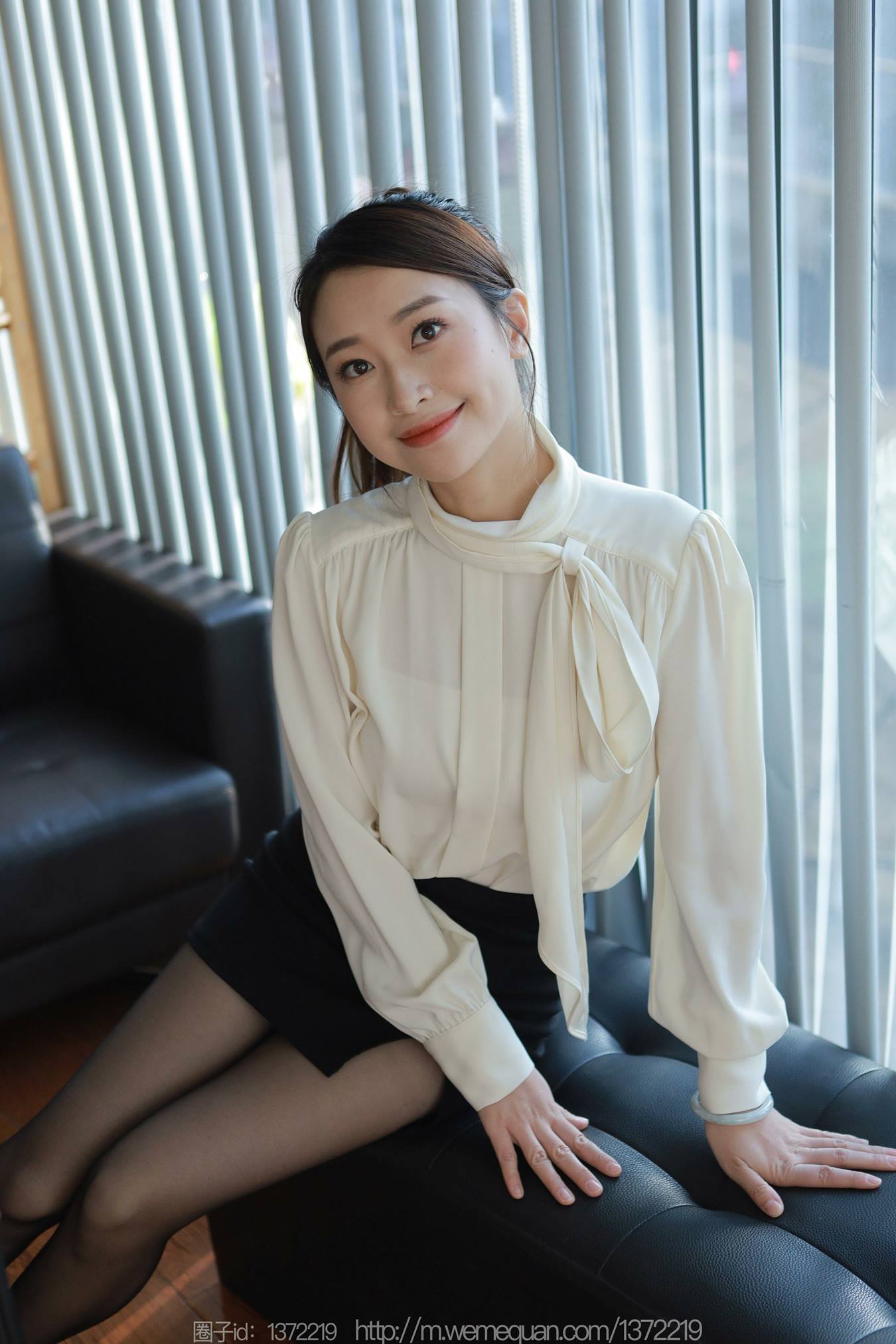 图片[77]-[IESS异思趣向] 耽丝 221225小婕 [83P] – 速更版-美库