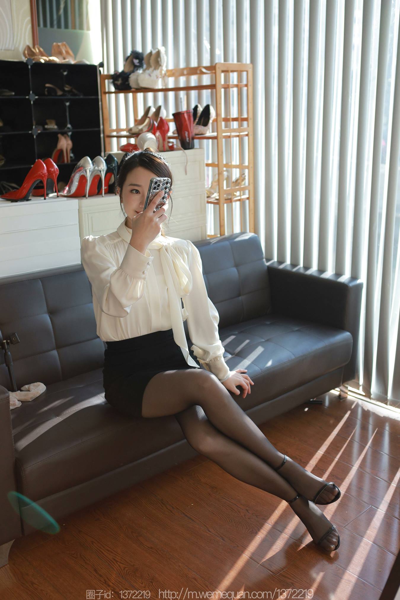 图片[79]-[IESS异思趣向] 耽丝 221225小婕 [83P] – 速更版-美库