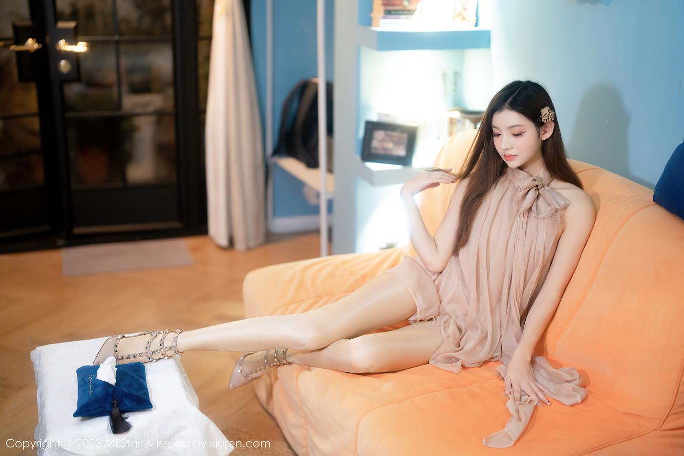 图片[18]-[MFStar模范学院] 2023.04.04 VOL.603 加朵babe 长裙美腿[27P] – 速更版-美库