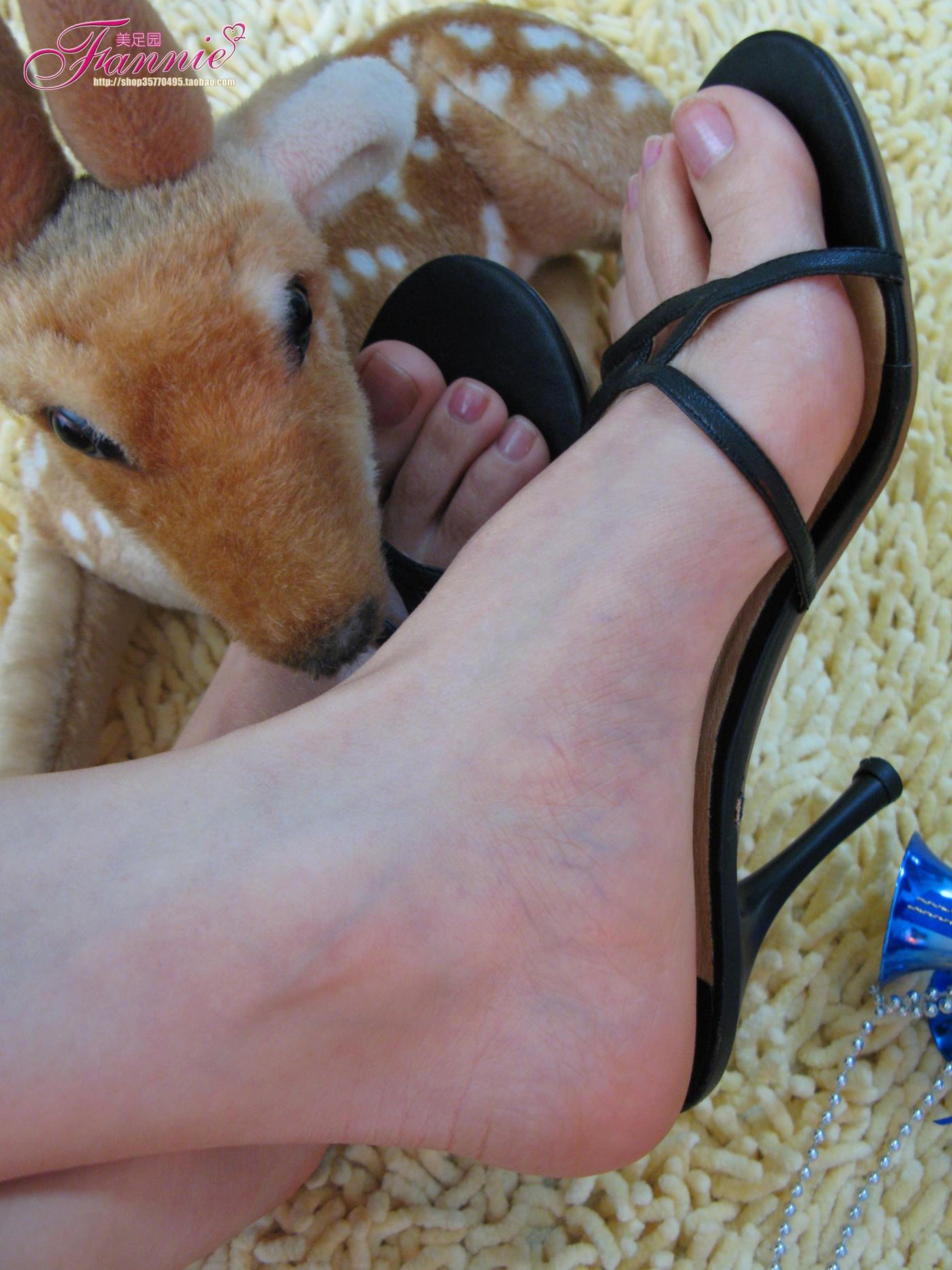 图片[23]-Fannie芬妮美足园 No.001 2008圣诞快乐（高跟裸足）[57P] – 速更版-美库