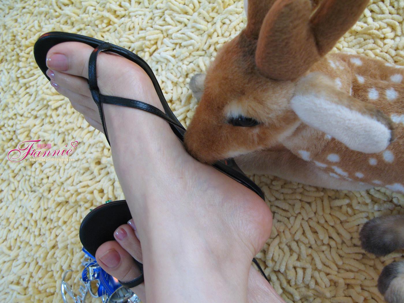 图片[28]-Fannie芬妮美足园 No.001 2008圣诞快乐（高跟裸足）[57P] – 速更版-美库