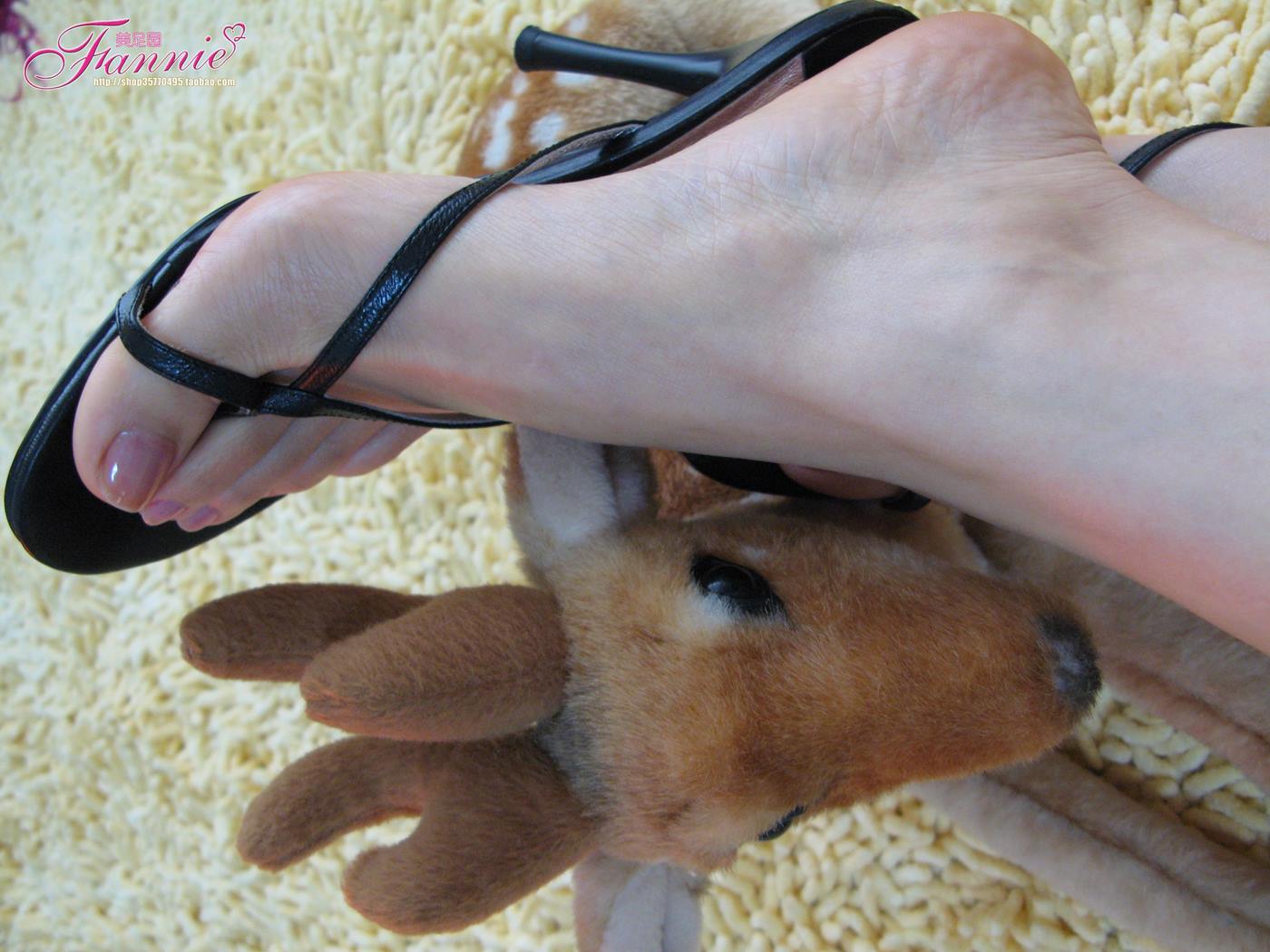 图片[39]-Fannie芬妮美足园 No.001 2008圣诞快乐（高跟裸足）[57P] – 速更版-美库