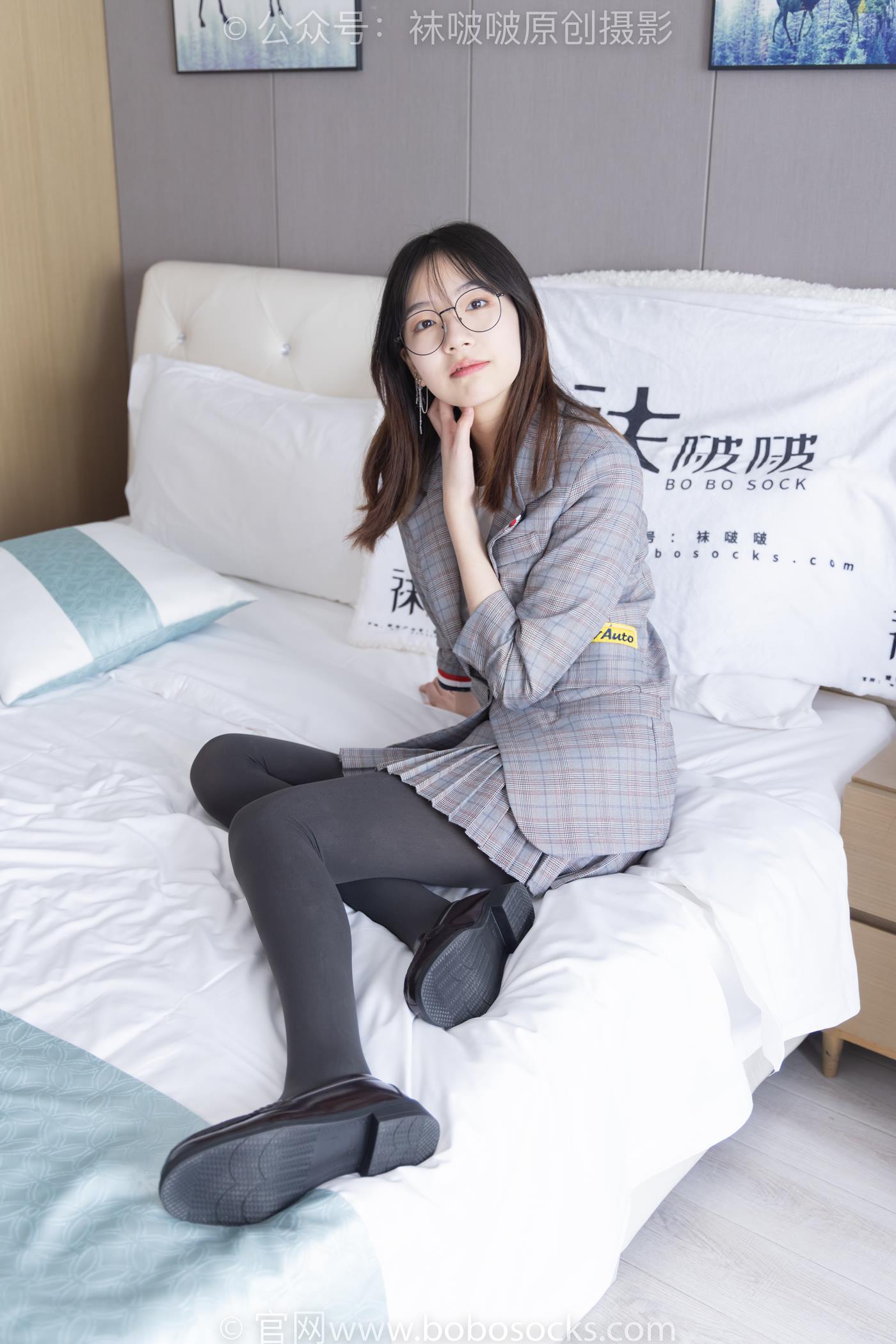 图片[42]-[BoBoSocks袜啵啵]NO.210 小甜豆-皮鞋、厚灰丝、ol装[140P] – 速更版-美库